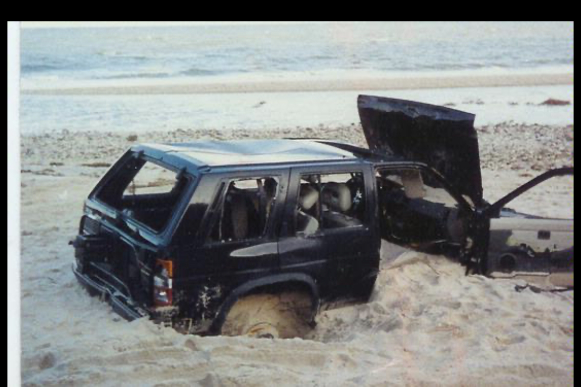 Ford Bronco Bronco Gets Stuck In Sand and Recovered 0B76E999-0C53-4369-B62A-B3D65FE85634