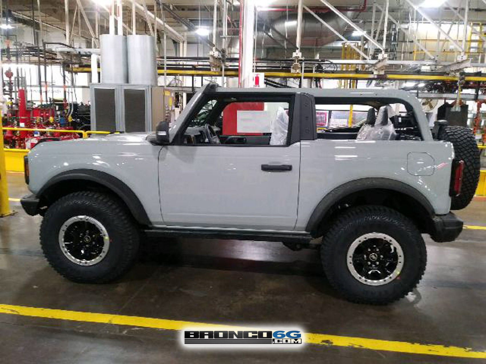 Ford Bronco 15+ Bronco builds from the factory ??♨️ 1 - 2021 Bronco Badlands Sasquatch Cactus Gray 4