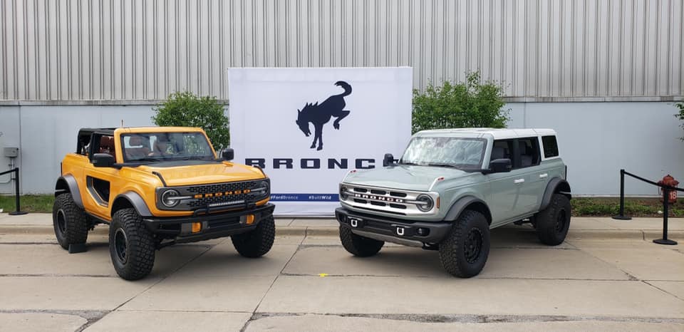Ford Bronco Homecoming! Launch Broncos (4 Door Cactus Gray & 2 Door Cyber Orange) on public display at Michigan Assembly Plant 115985749_4677762612241263_3460773688231217044_n