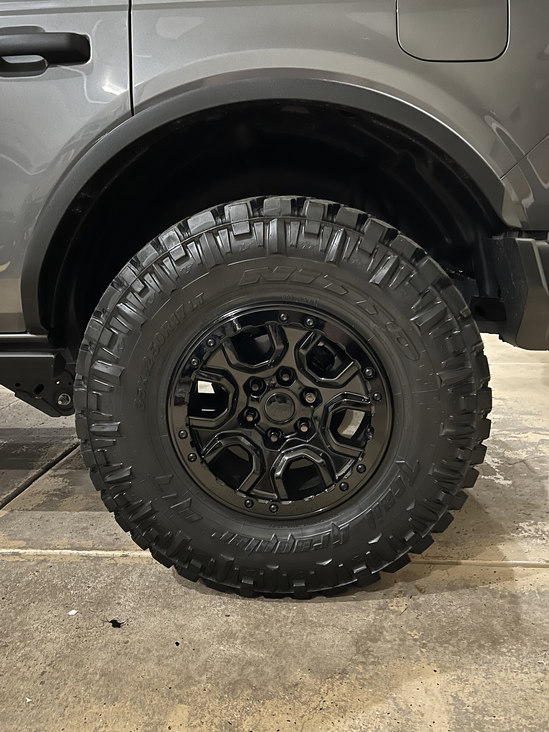 Ford Bronco Show us your installed wheel / tire upgrades here! (Pics) 12CF8D50-8692-4BDD-BD54-60B9B1896F2D