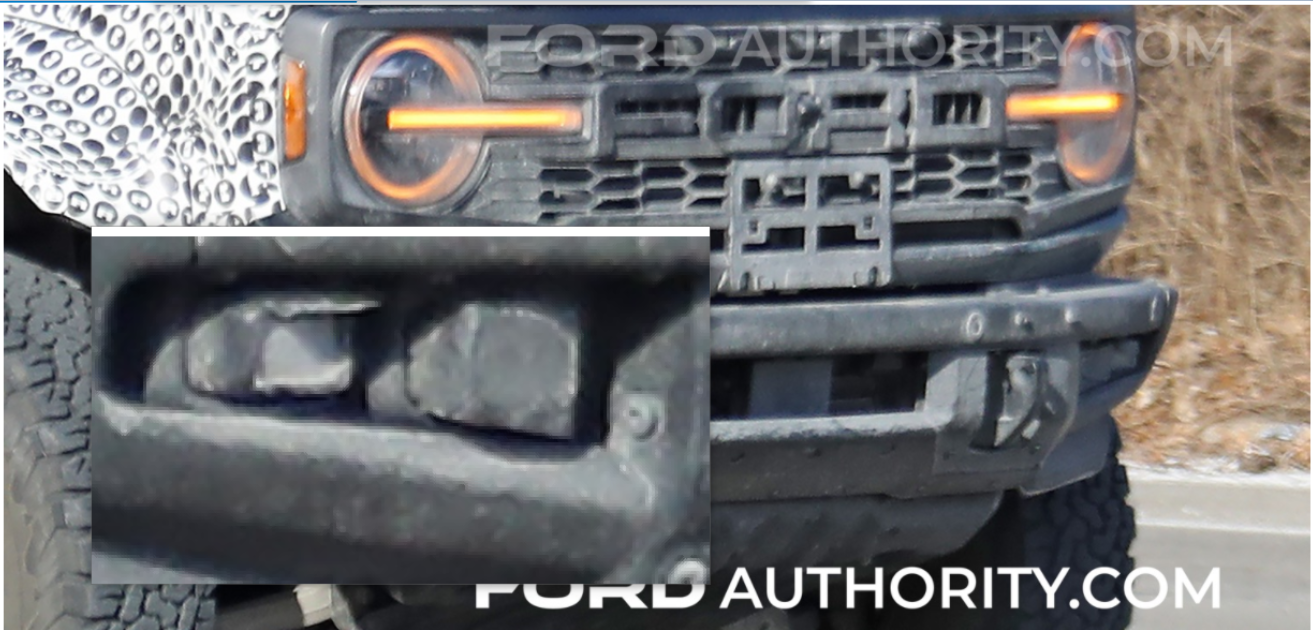 Ford Bronco Rigid lights in Raptor bumper pocket 1645795795150