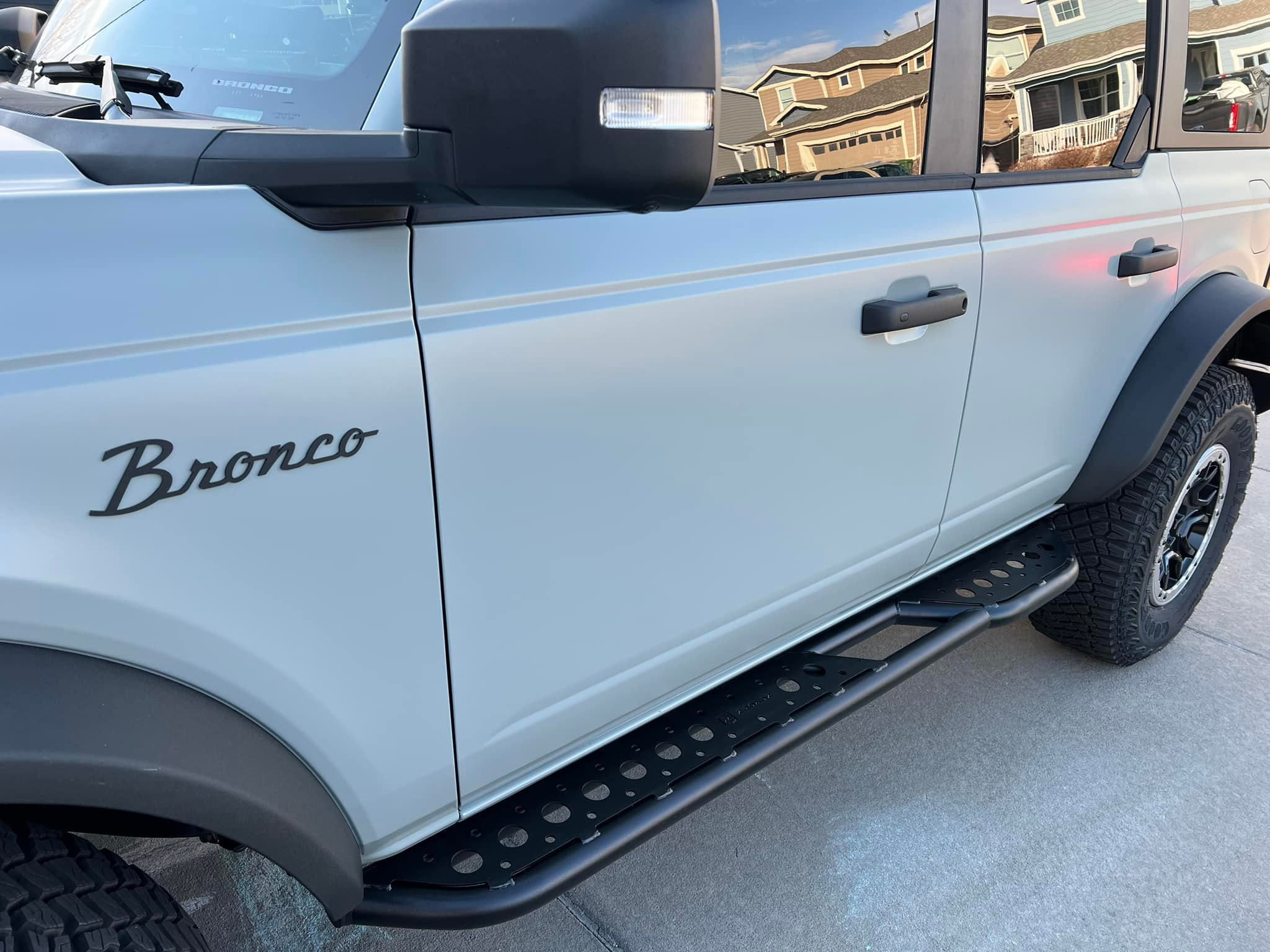 Ford Bronco Loving the new ZROADZ slider steps. 1650941273258