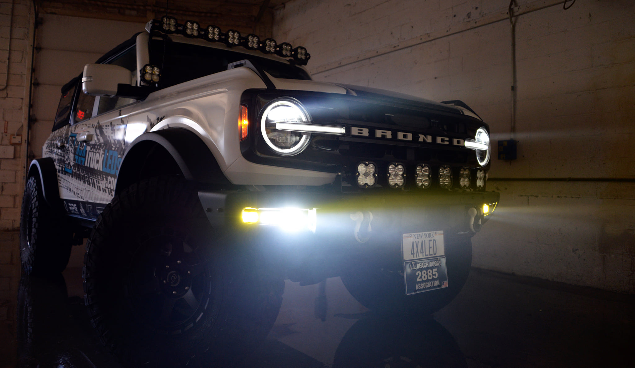 Ford Bronco Diode Dynamics Fog Lights Are Epic! 1651272339851