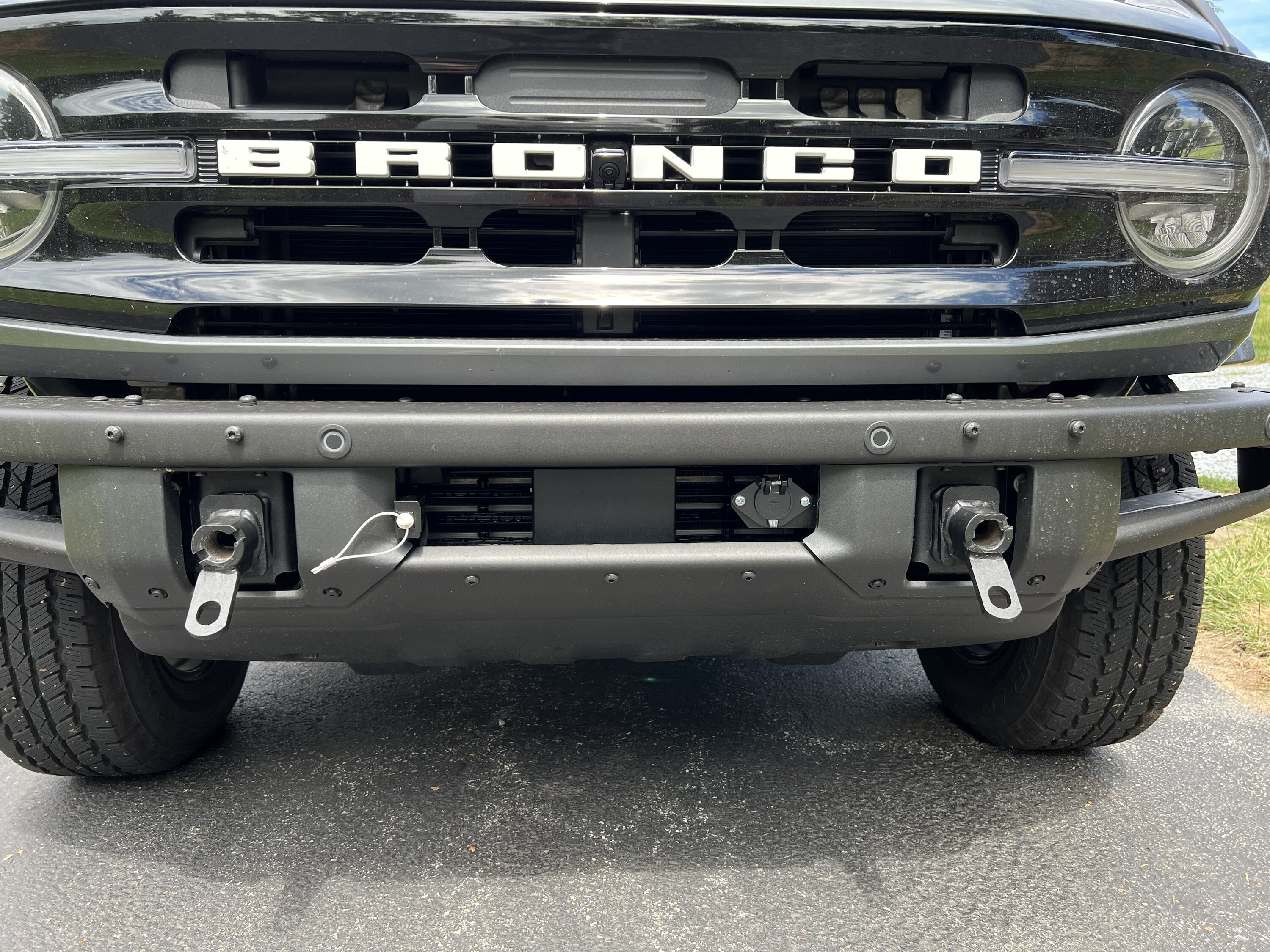 Ford Bronco Flat tow equipment needed to flat tow the 2021 Bronco? 1677168183316