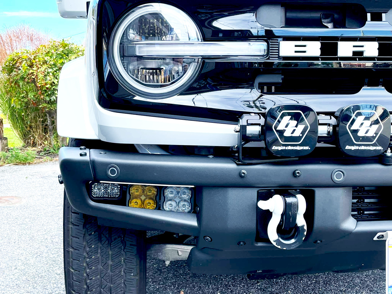 Ford Bronco Diode Dynamics Triple Fog Light Kit w/KR Off-Road Open Style Brackets 1692913095685