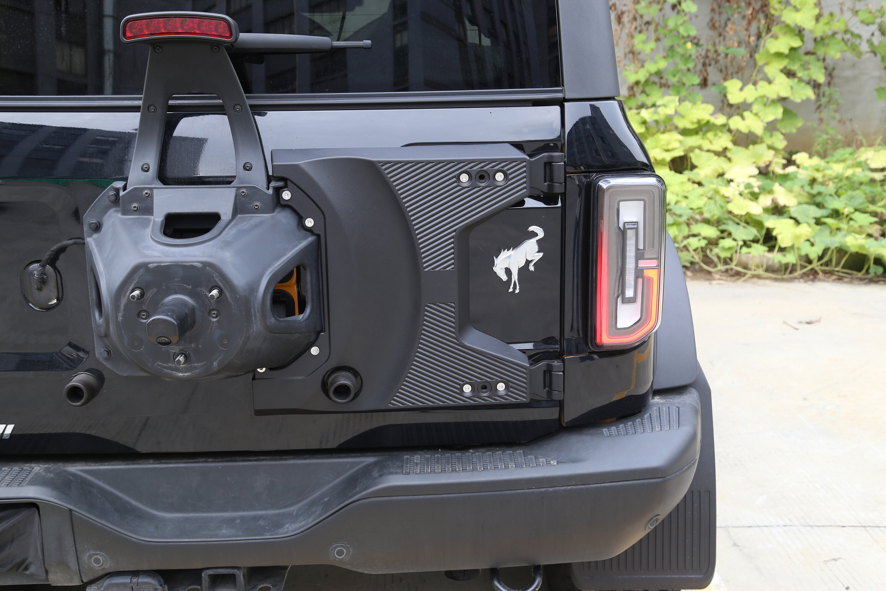 Ford Bronco Mabett Raptor Style Tailgate Hinge Reinforcement Kit for Ford Bronco Available Now! 1700643772127