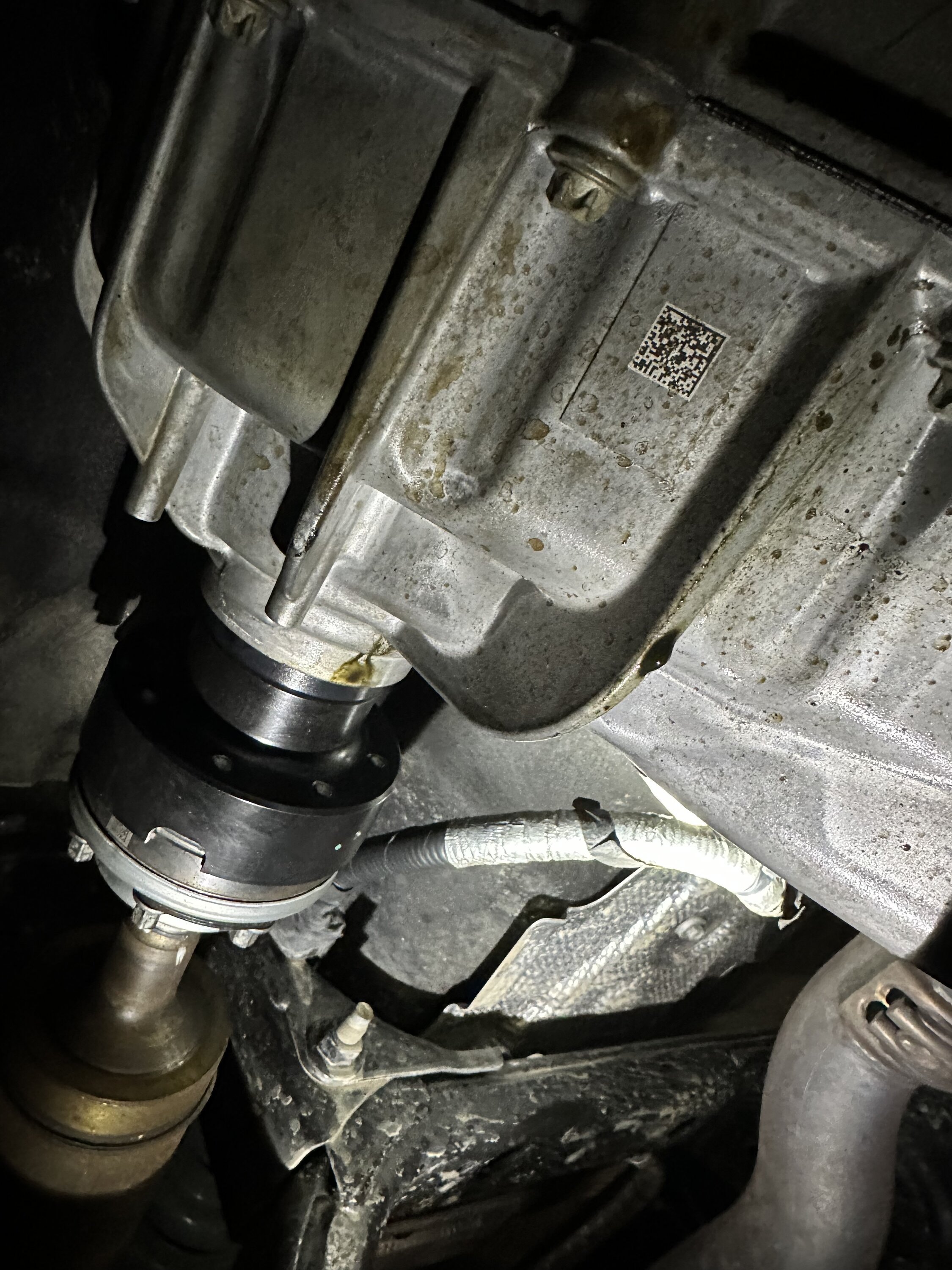 Ford Bronco Transfer Case Output Shaft Seal Leak 1704308927393