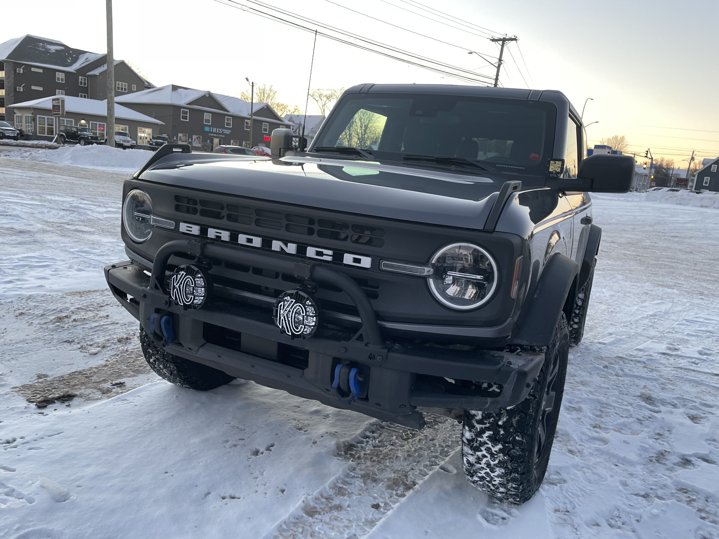 Ford Bronco help/suggestions with fog lights 1704396252170