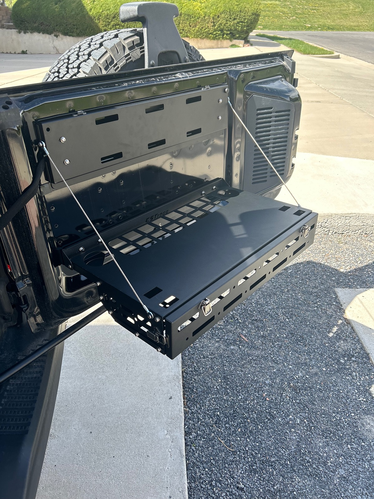 Ford Bronco What's the best tailgate table? 1714161052356-6m