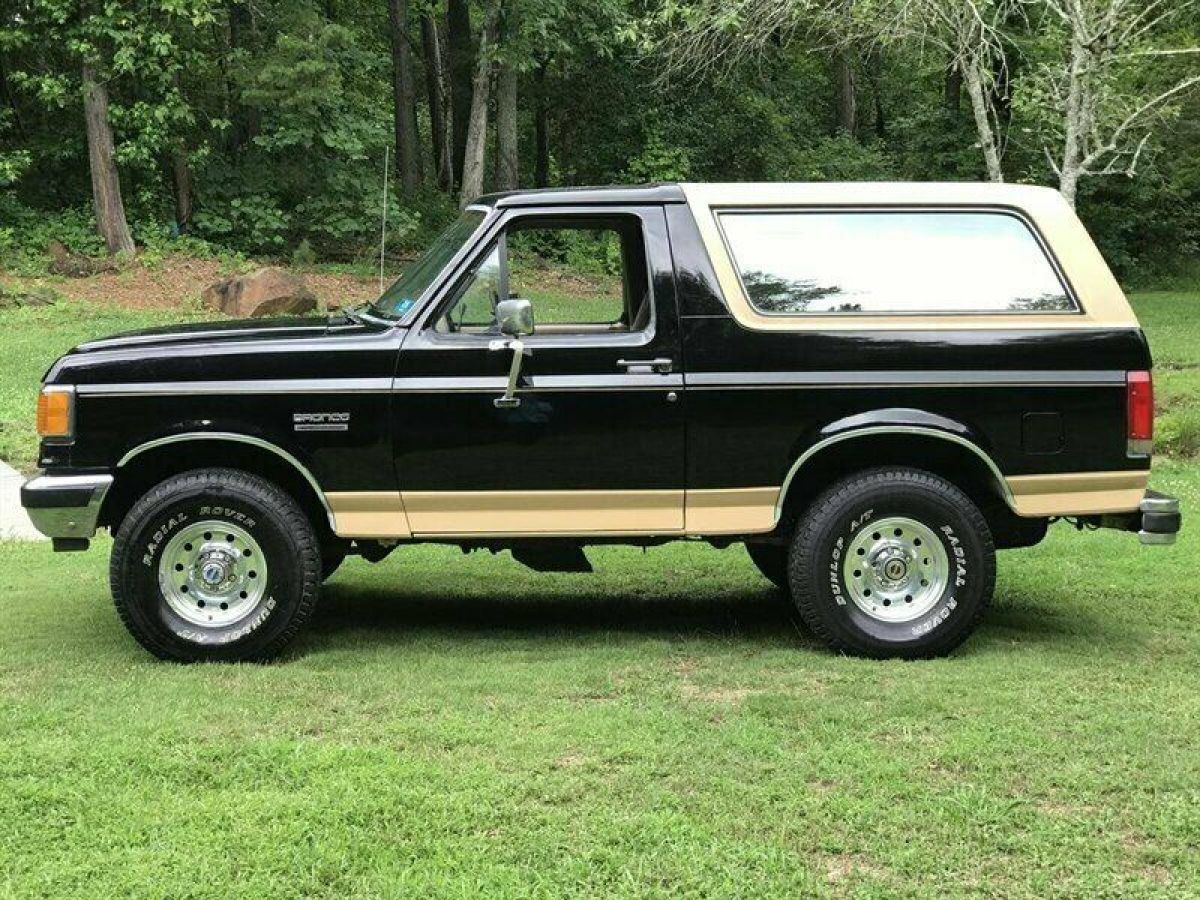Ford Bronco Why are you choosing the Bronco over competitors like 4Runner and Wrangler? 1989-ford-bronco