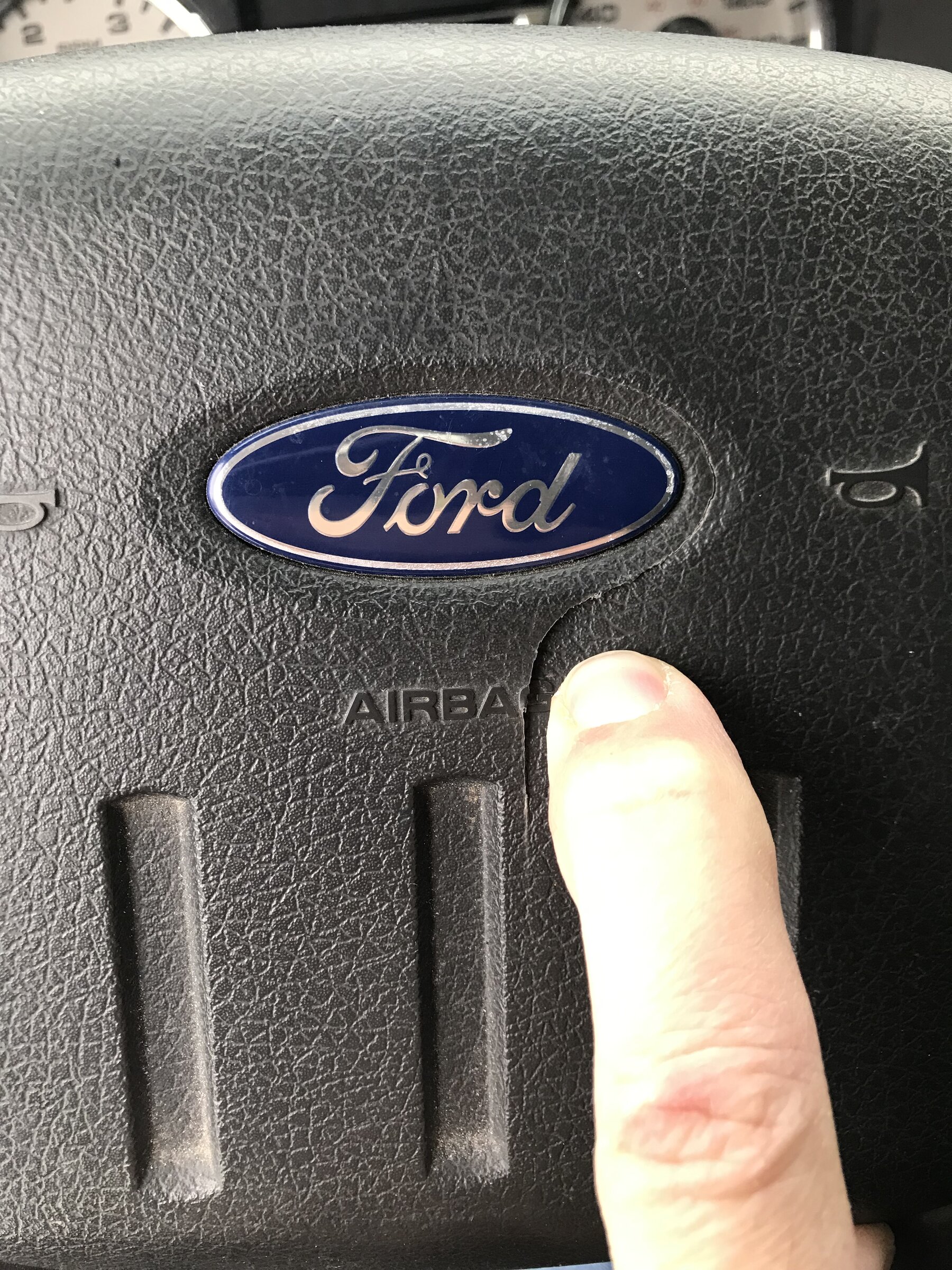 Ford Bronco Driver side mirror cracked no contact. 1DE47E41-B41B-4A2A-A855-F81E72E1AB2E