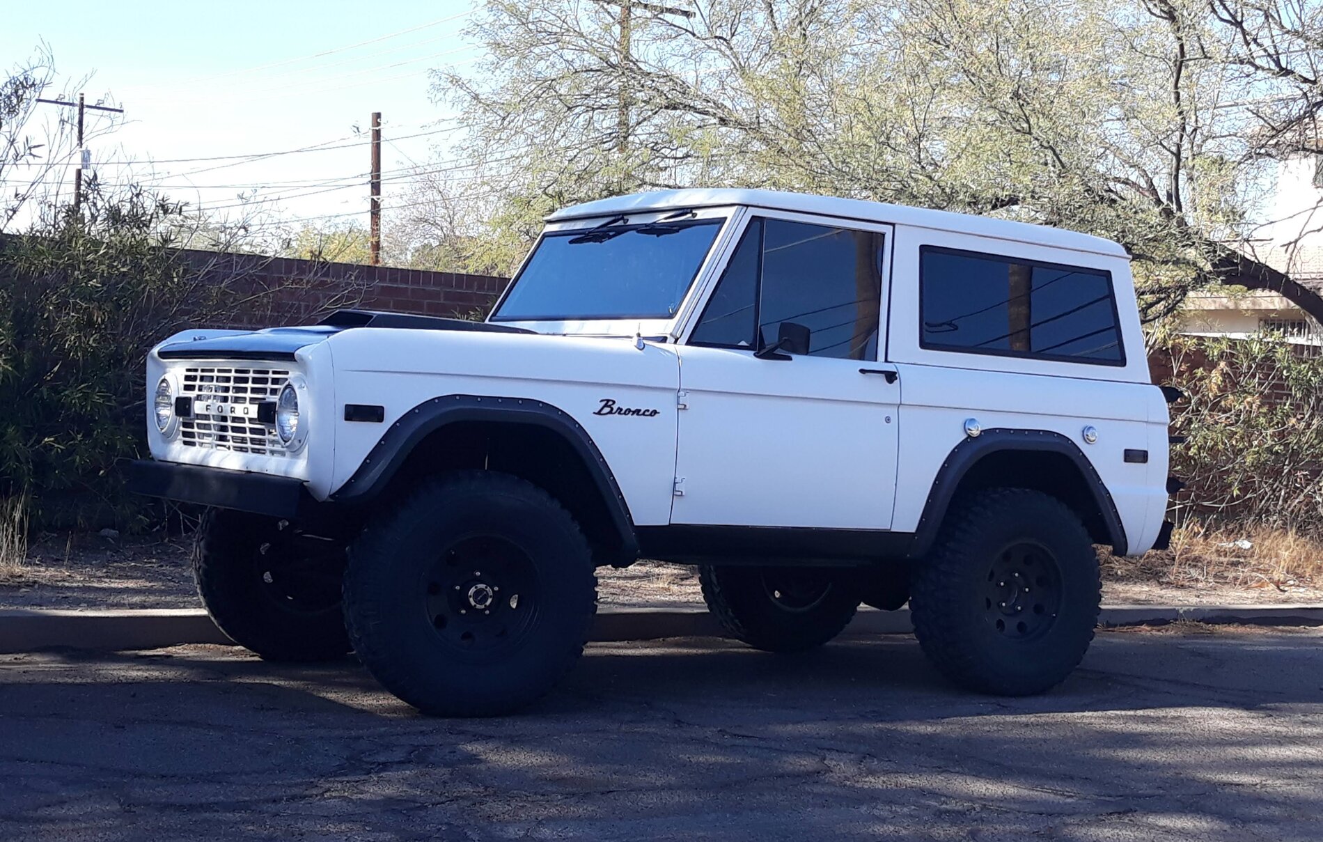 Ford Bronco Who's getting Oxford White? 20201212_152925