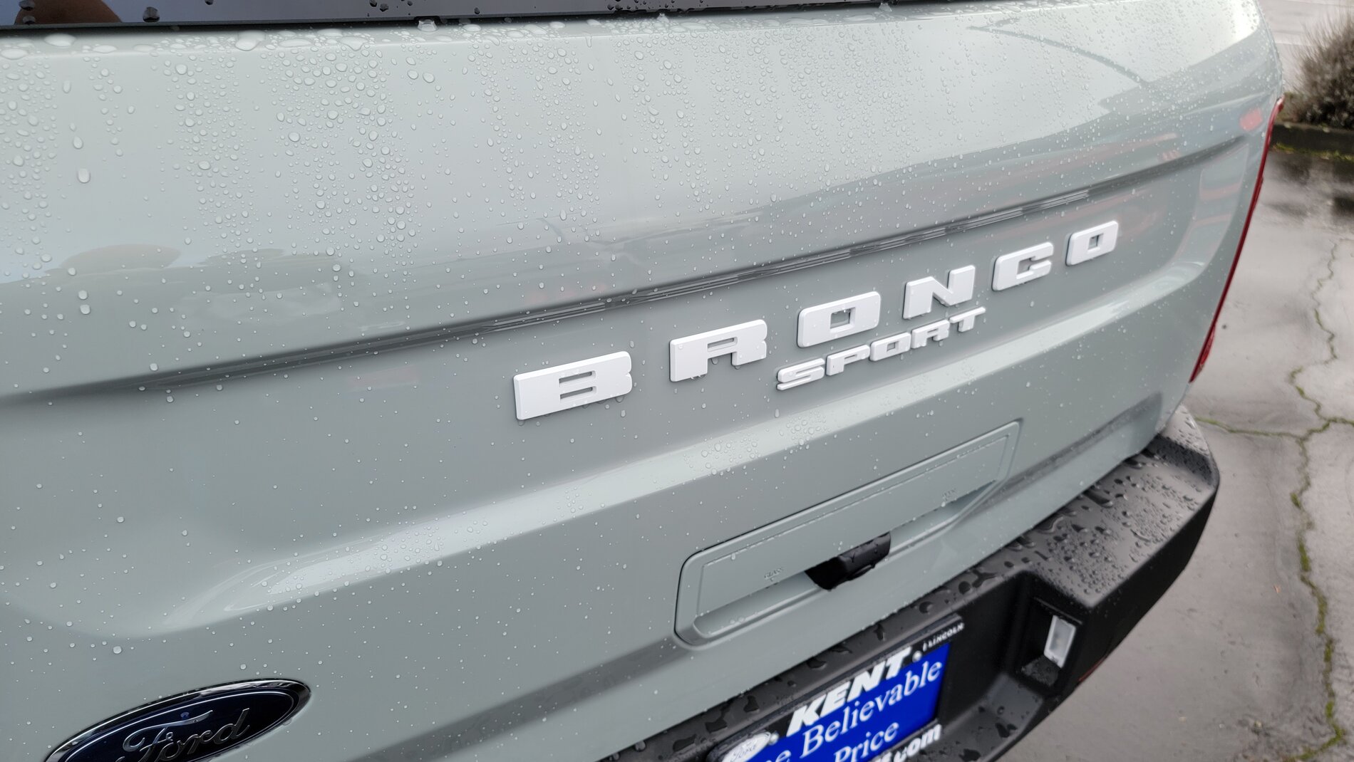 Ford Bronco Another Area 51 vs. Cactus Grey Thread (Bronco SPORT) 20201231_103610