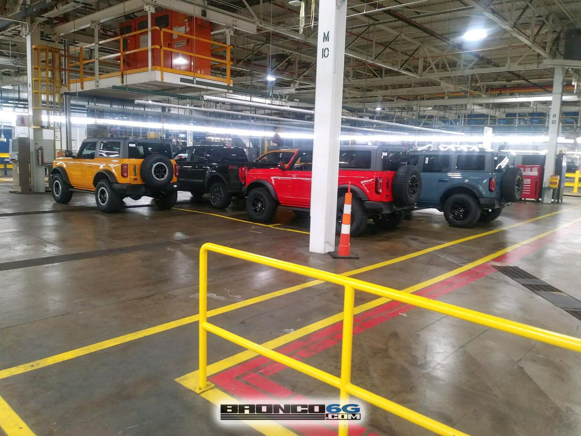 2021 Bronco interior factory production line photos 3.jpg
