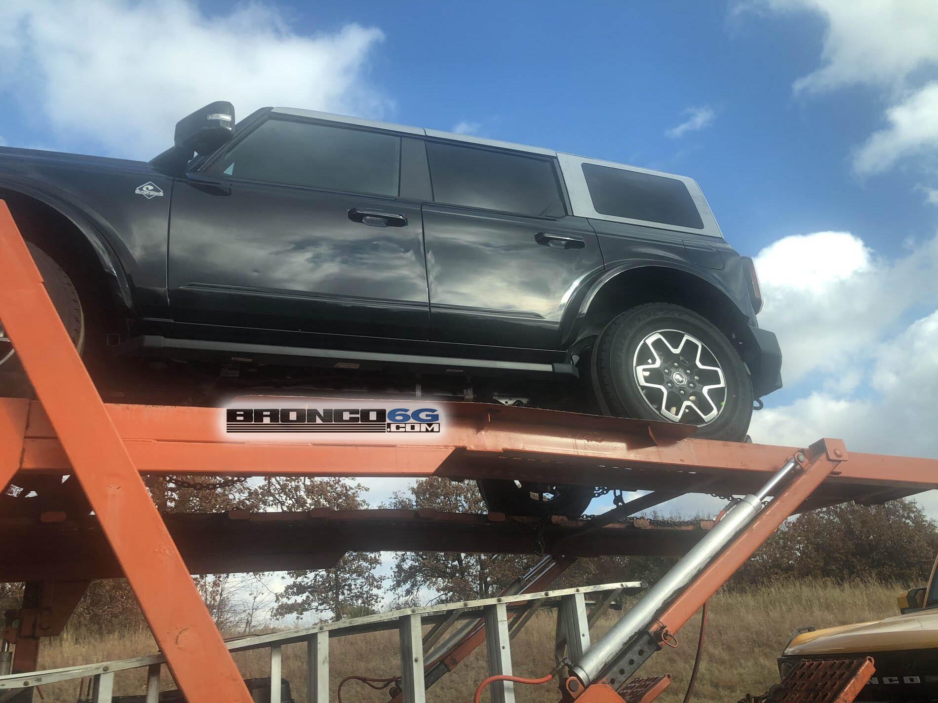 Ford Bronco Spotted: Bronco Wildtrak & Outer Banks in Carbonized Gray, Rapid Red, Cyber Orange, Black 2021 Bronco Outer Banks Black 4 Door
