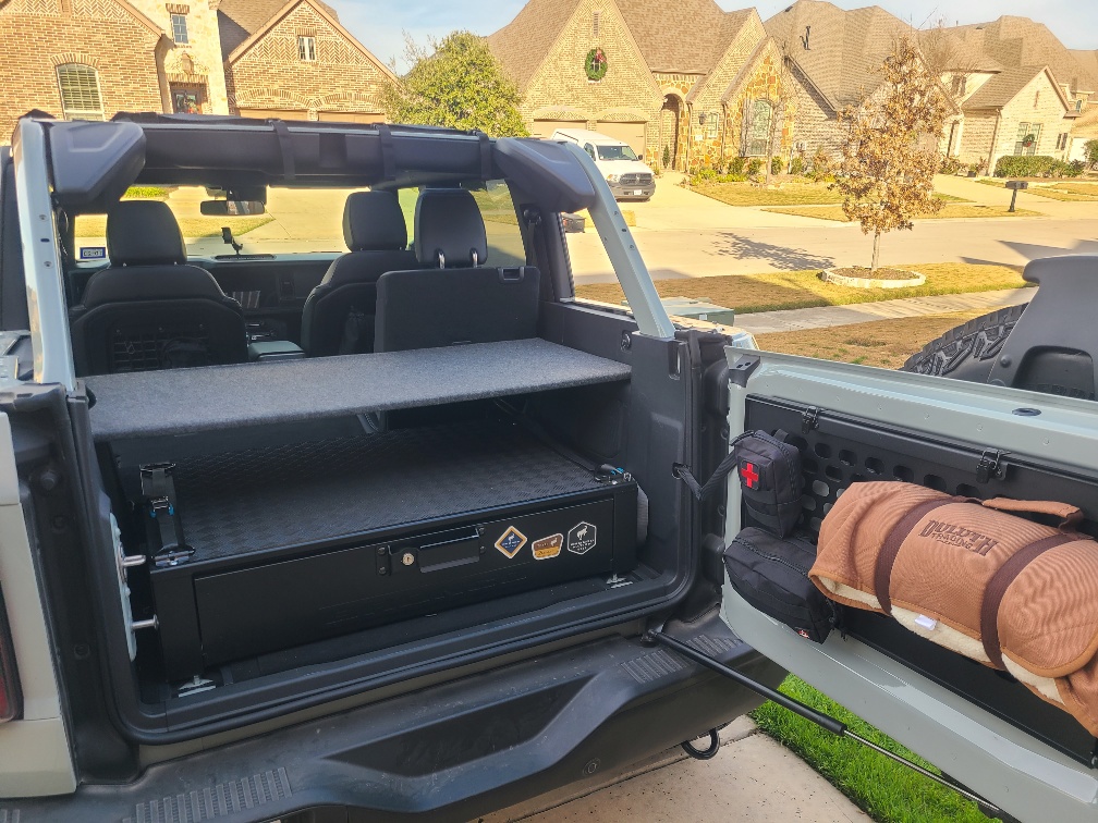 Ford Bronco [DIY] $28 trunk storage shelf for 4 door Broncos. No cutting required. 7A99BC7C-0DFB-4319-8DDE-4406979CD048