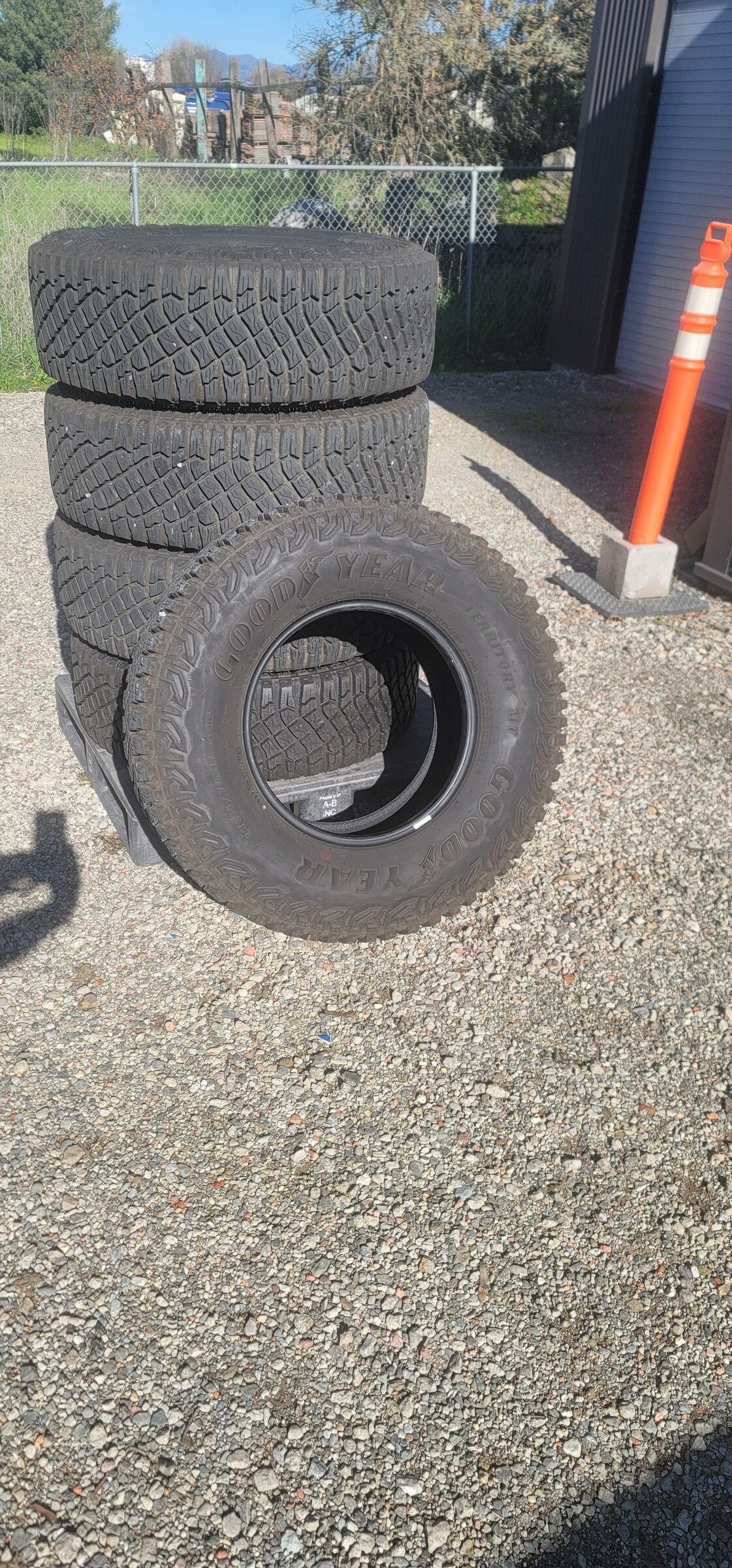 Ford Bronco 5 Goodyear Territory Tires - Sasquatch For Sale 2022-01-20 13.19.23