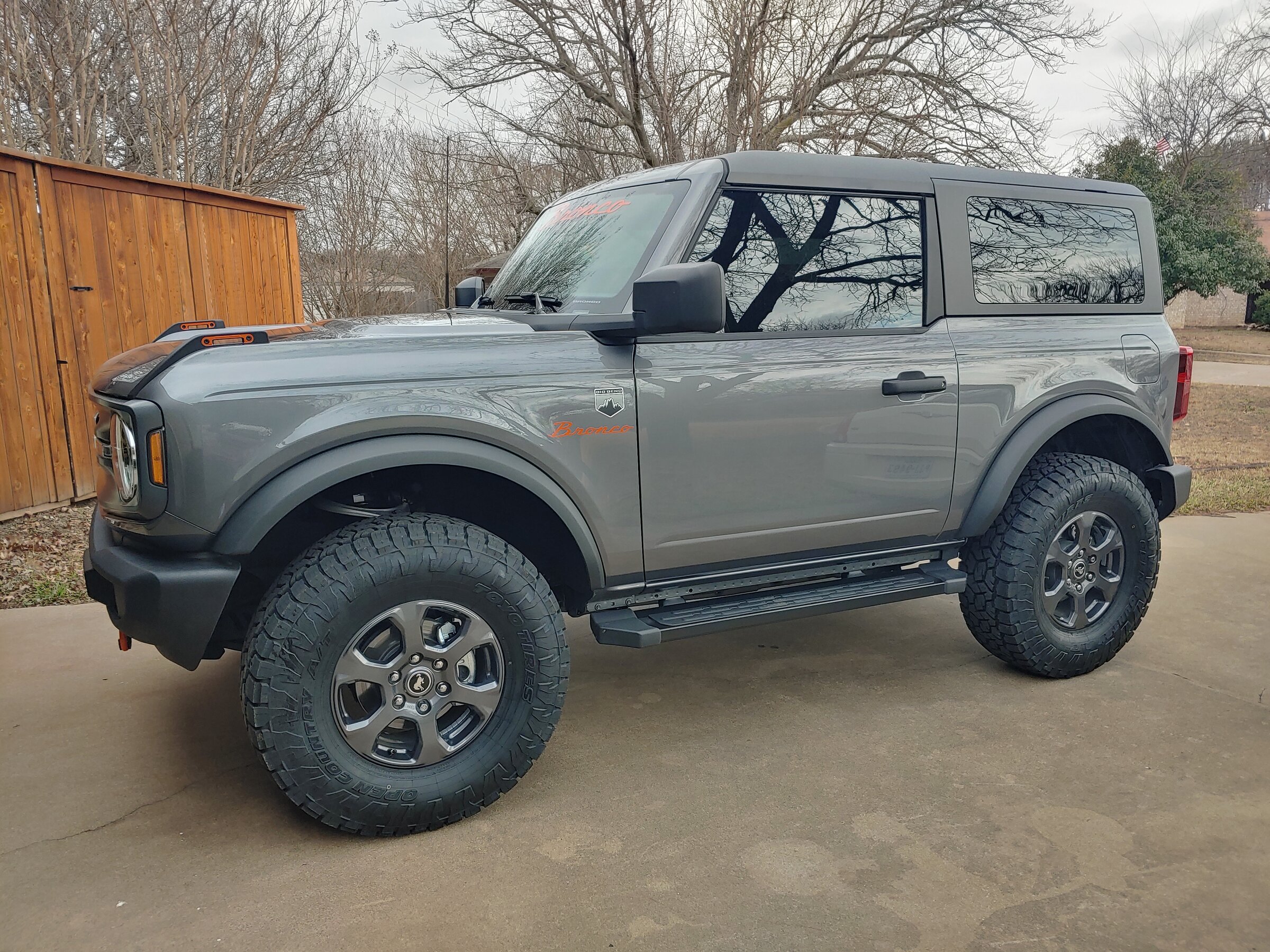 Ford Bronco 2 inch lift and 35s before and after pics 20220115_134110_HDR