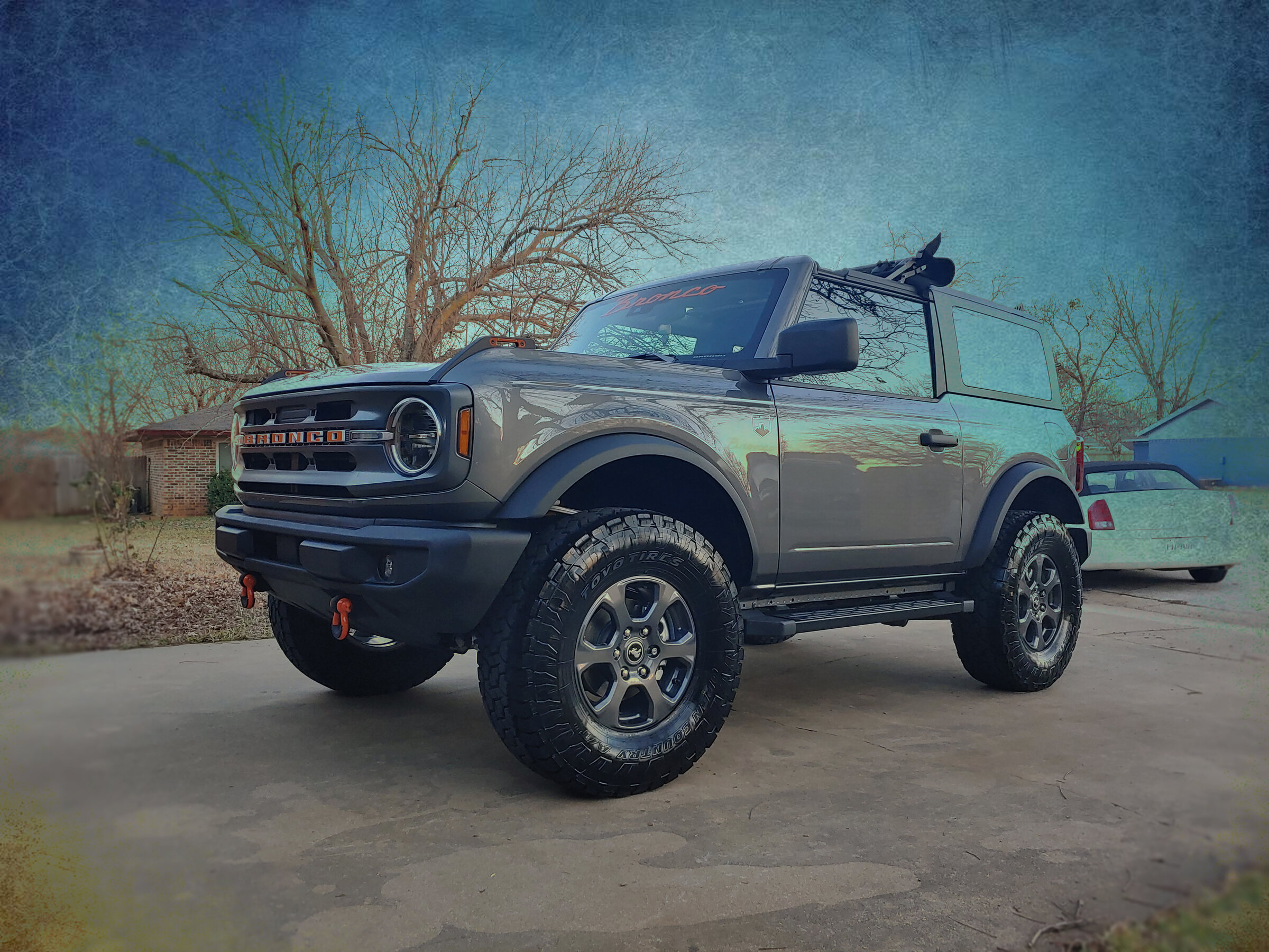 Ford Bronco ⁉️Swapping from Hardtop to BesTop TrekTop and back? 20220122_173842_HDR_kindlephoto-127638072