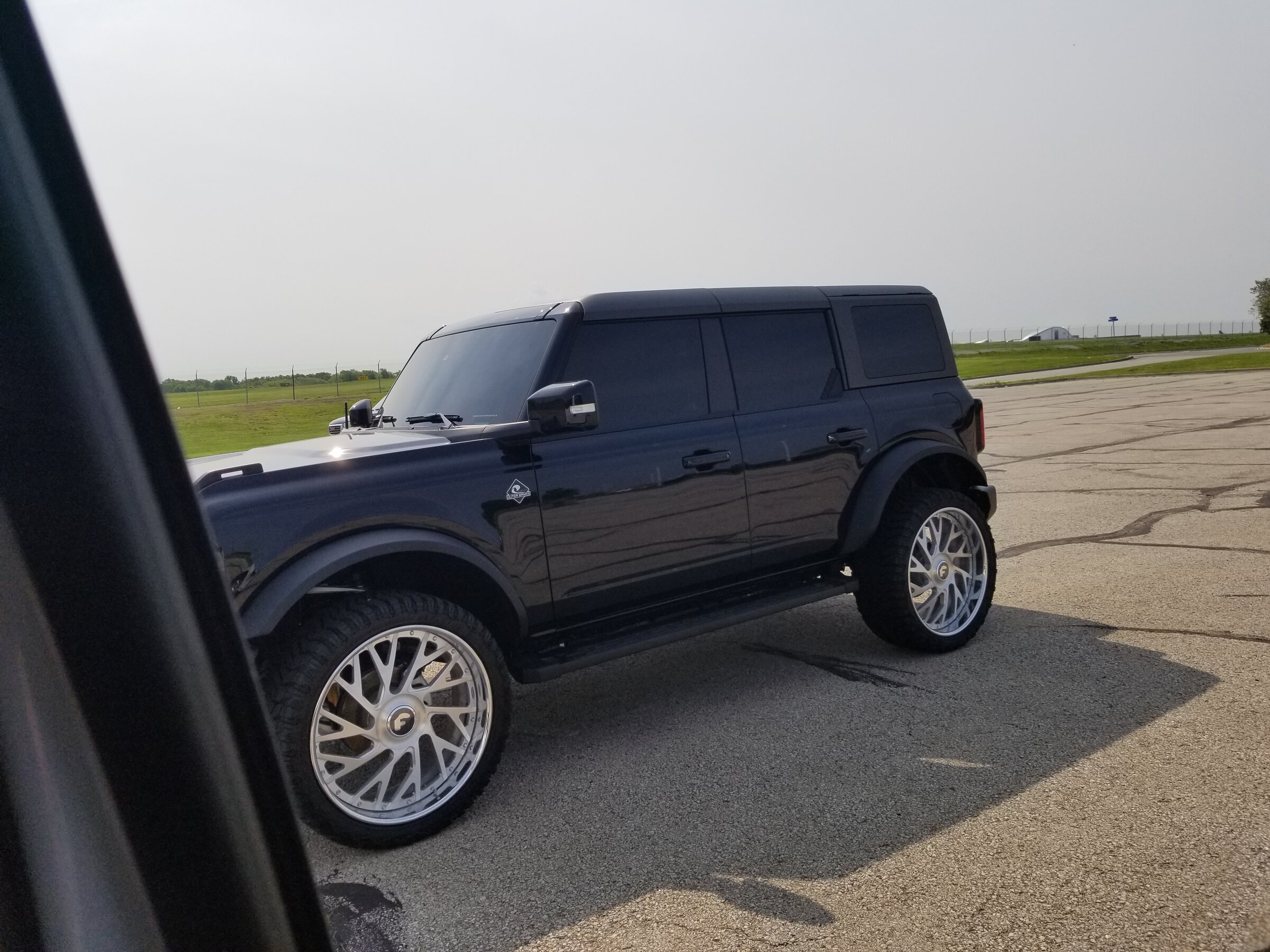 Bronco Murdered Out Bronco Parked in the Wild 20220517_173251