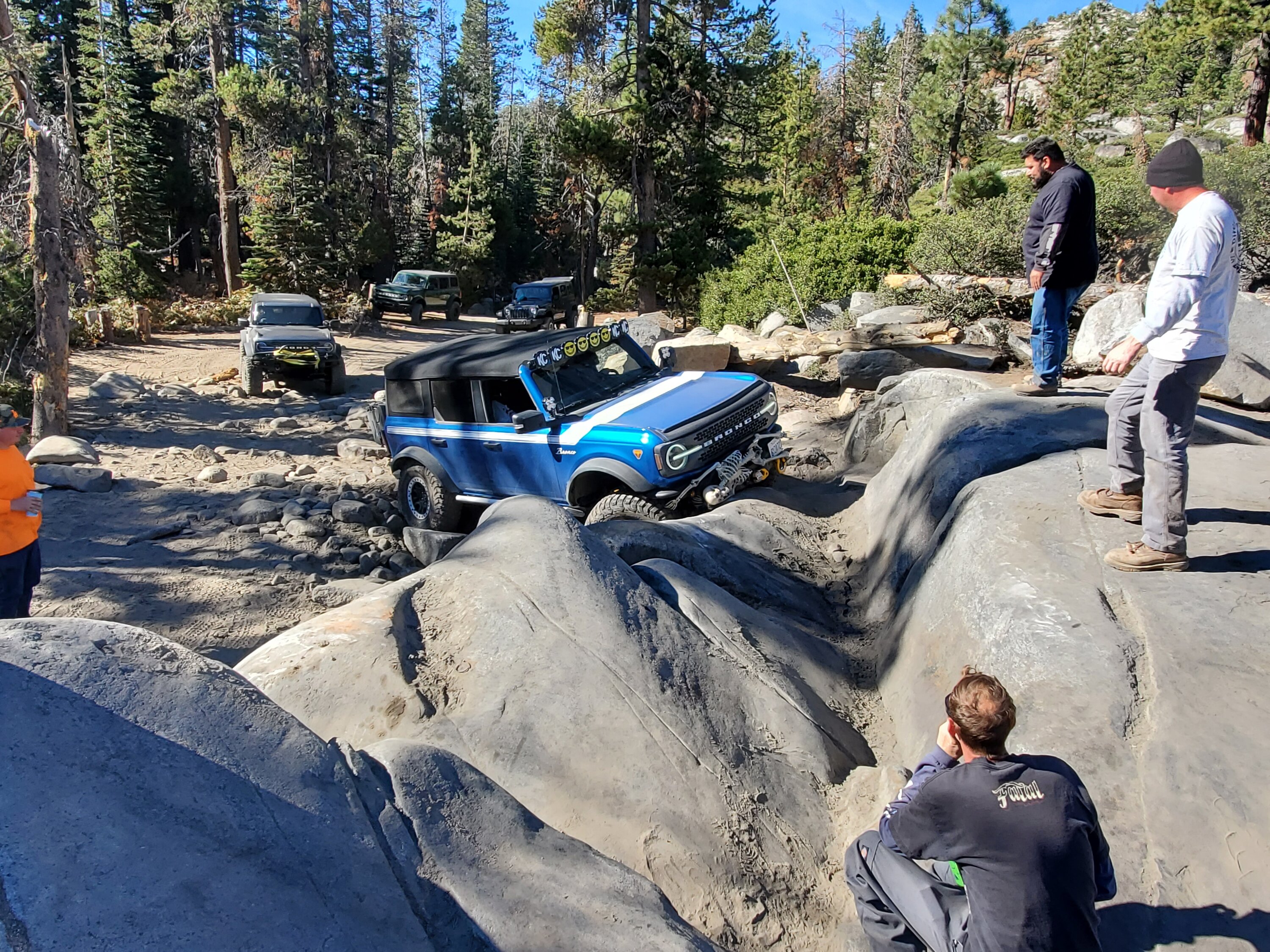 Ford Bronco Group of Broncos on Rubicon Trail Loon Lake to Little Sluice 20221030_140207