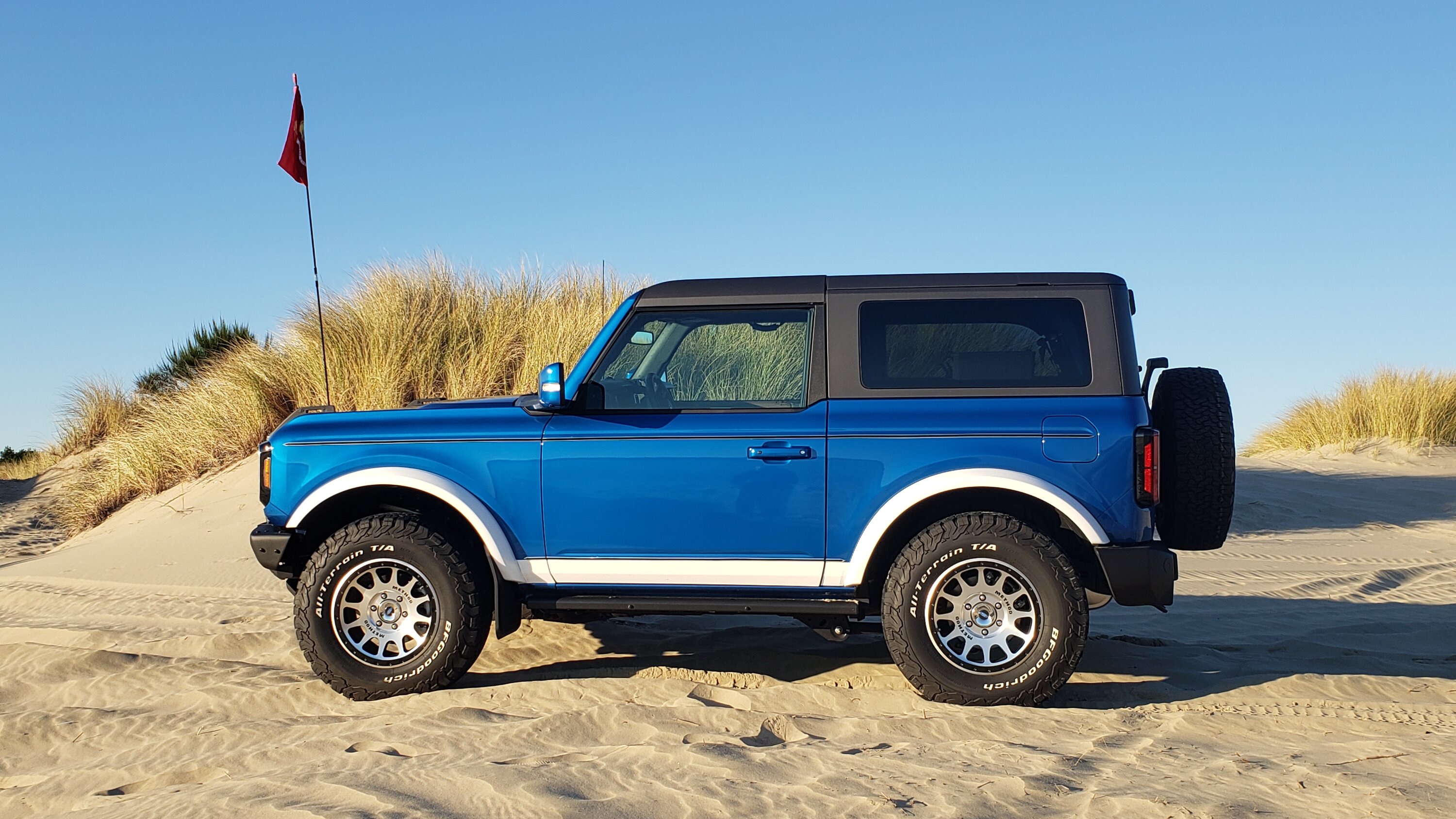 Ford Bronco Bronco6g HELP! Me pick a Color Velocity Blue or Race Red ? ? ? ? Post photos 20221115_153754-1