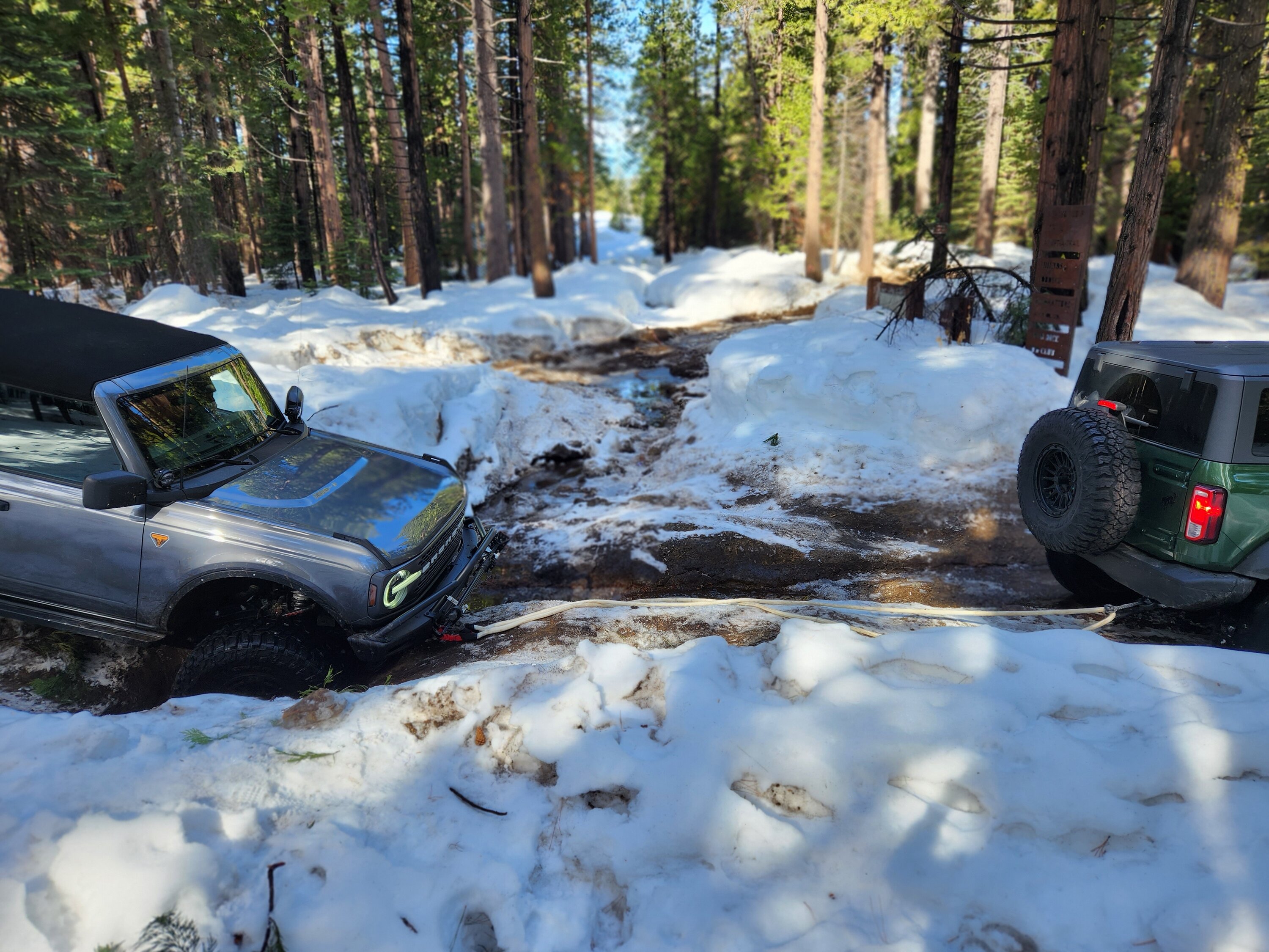 Ford Bronco Bronco Snow Day @ Eagle Lake, Fordyce Trails Sierra Nevada Mountains 20230219_102358