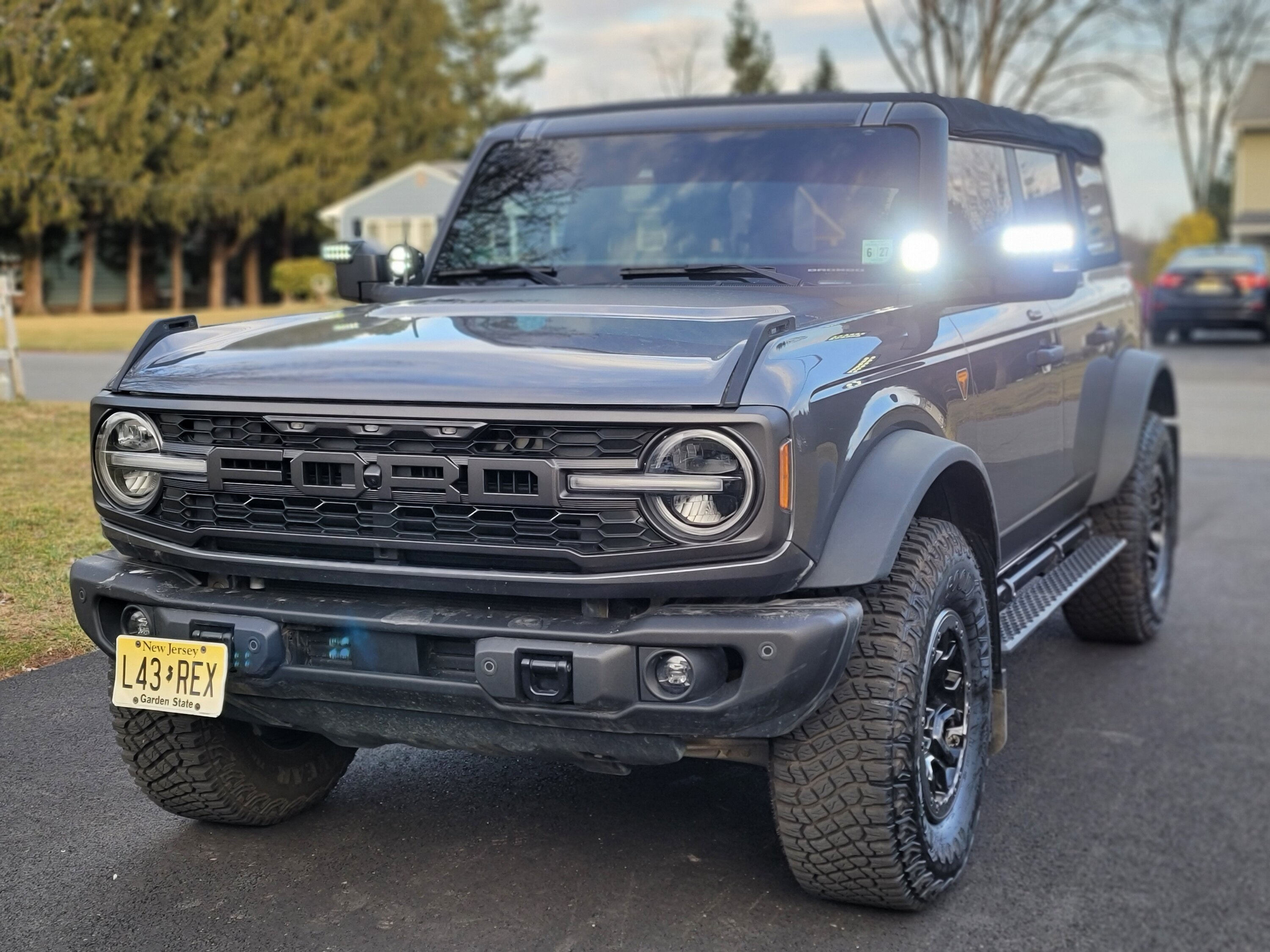 Ford Bronco Changed Badlands to Raptor Grille 20230219_165548