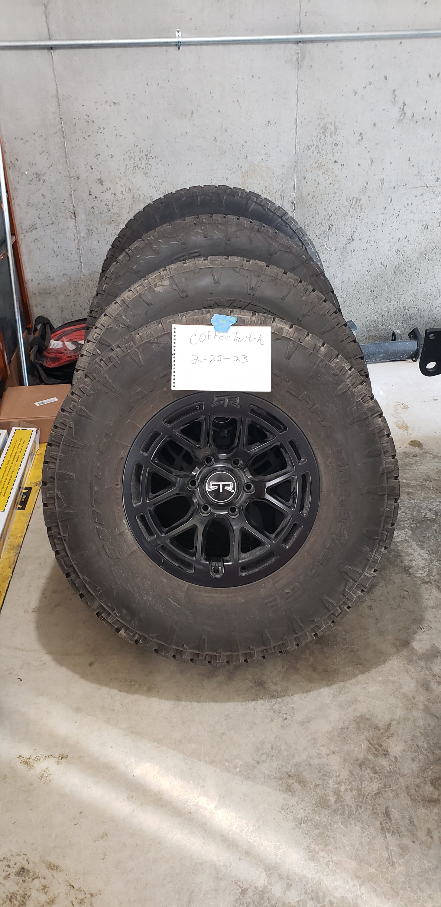 Ford Bronco 500$ OBO (4) rtr black 17x9 +30 with nitto terra grappler g2 and set of 5 method wheels 20230225_154939