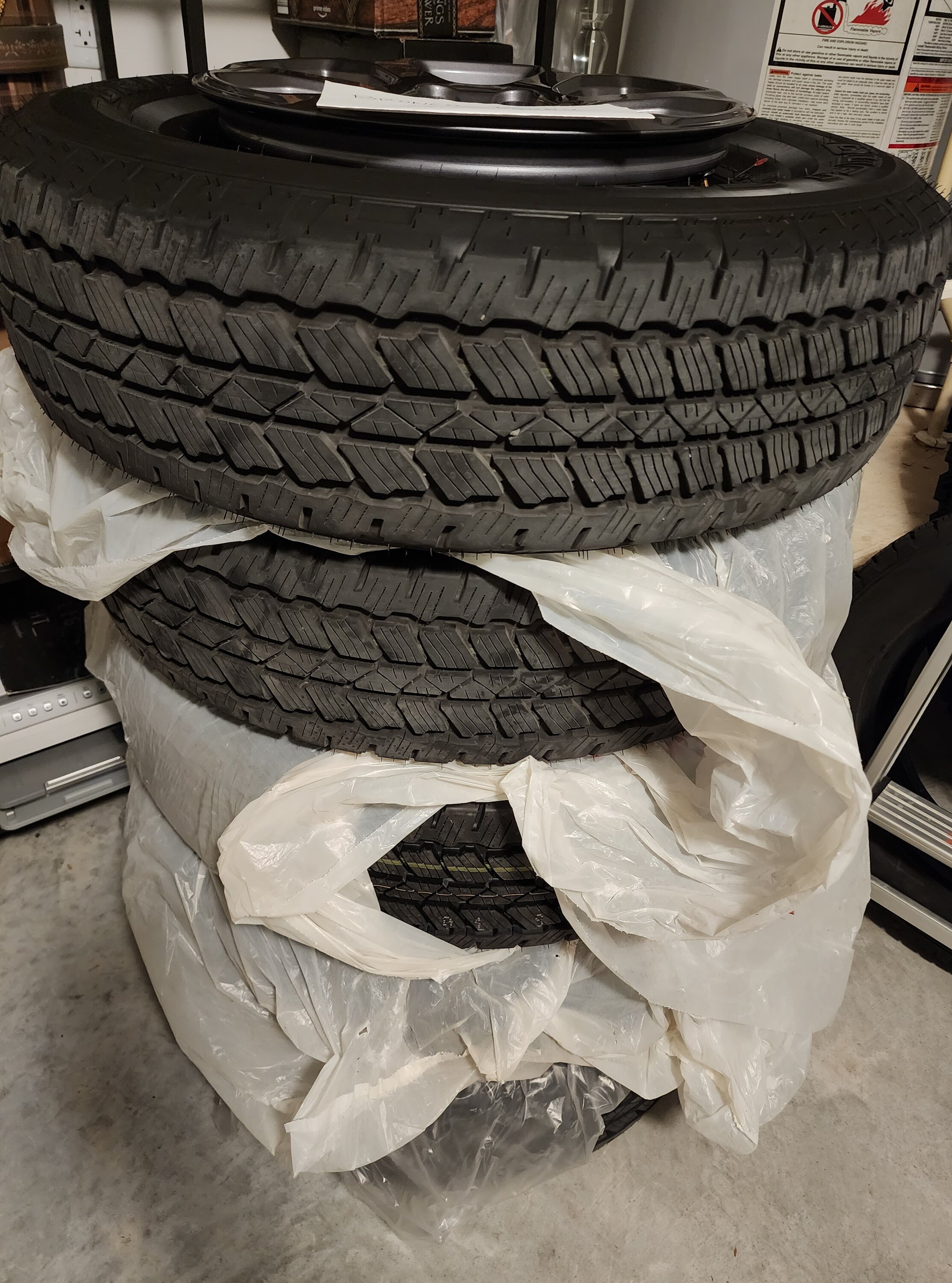 Ford Bronco FS: 2023 (5) Big Bend Wheels and Tires takeoffs $450 20230227_153330