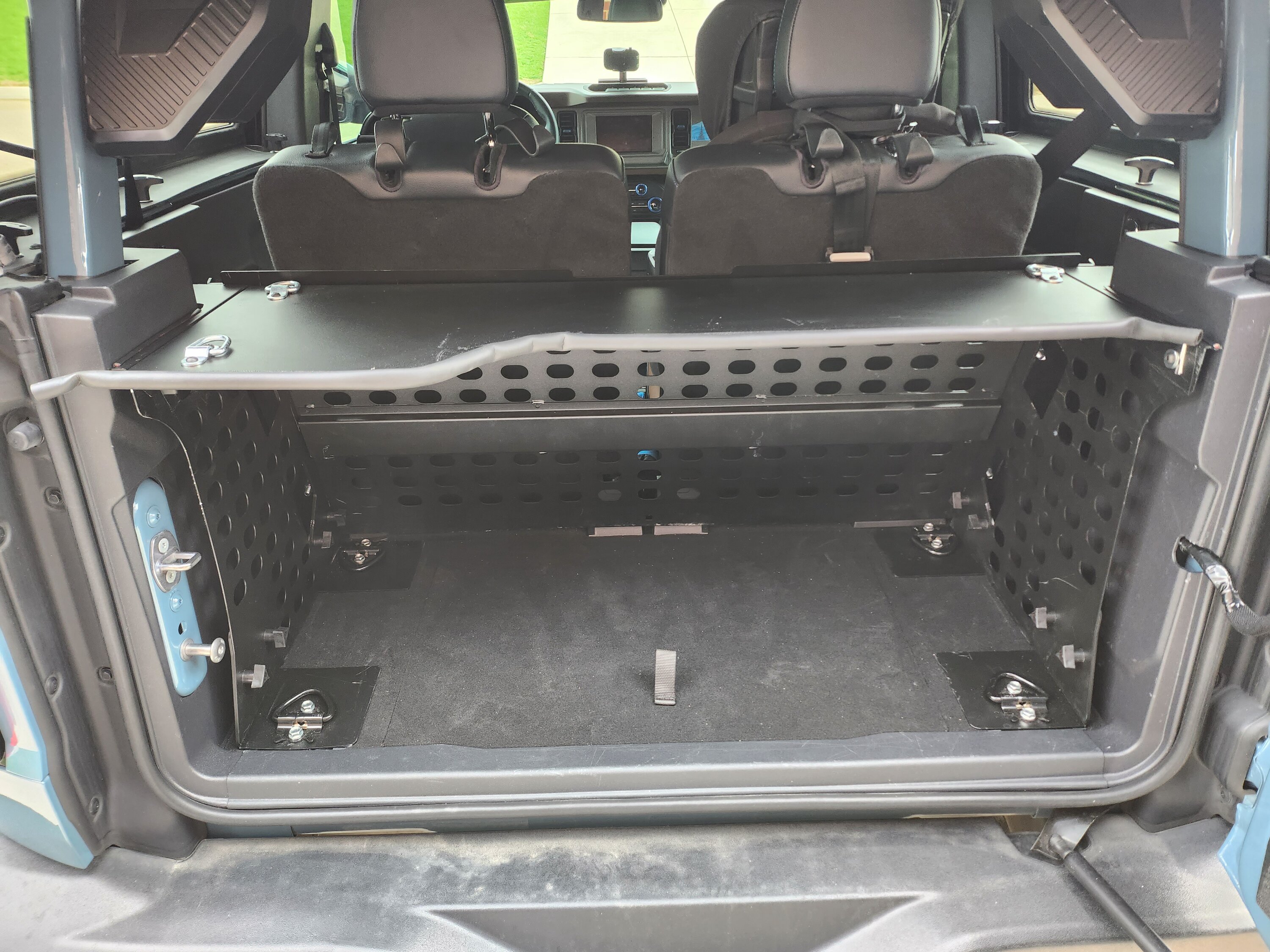 Ford Bronco Stinger tailgate sub installed, Stinger 700w amp install under driver seat with pics, 6.5 Mabett rear Kickers 20230328_144359