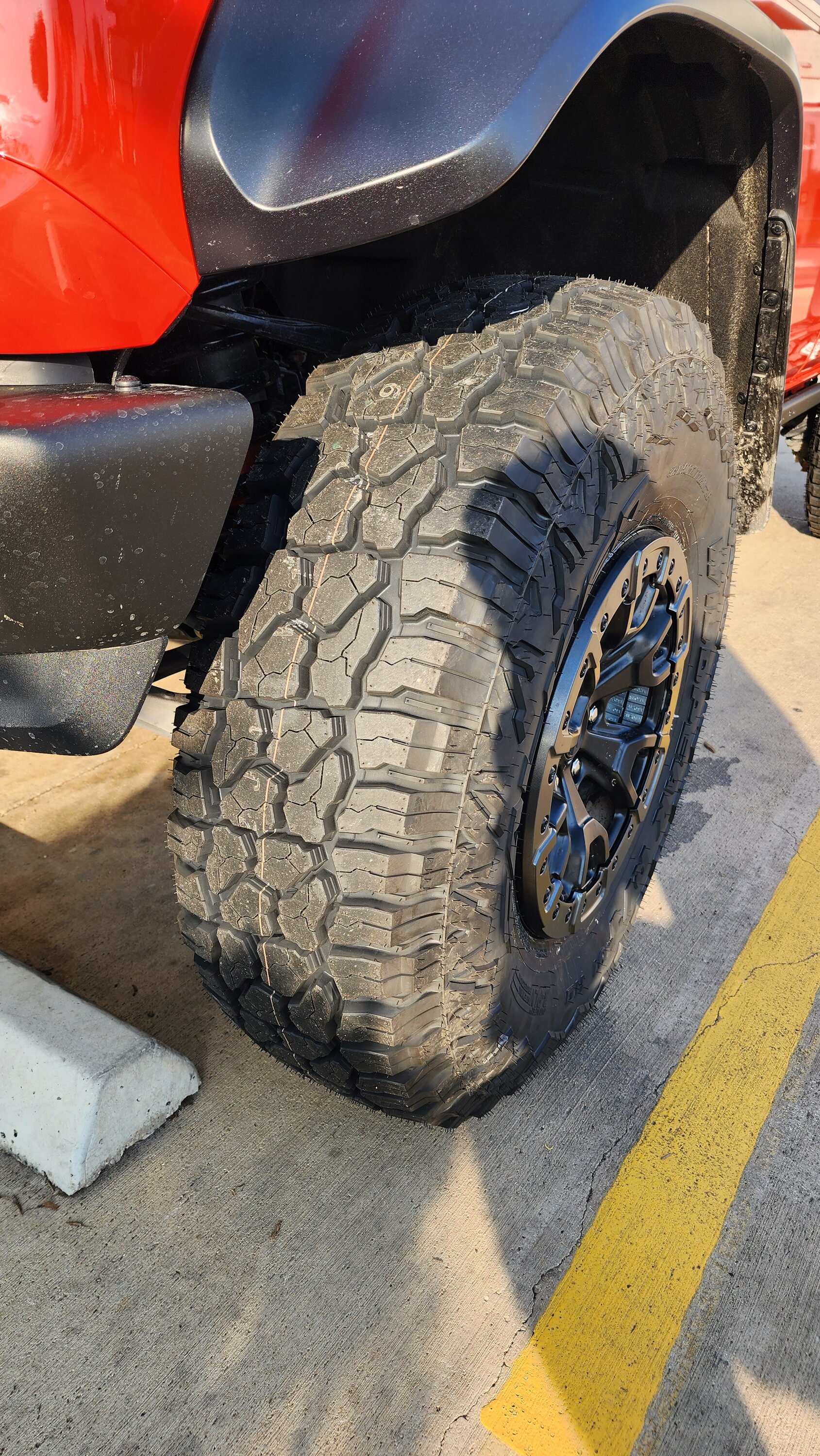 new-37x12-50-falken-wildpeak-r-t01-tires-installed-true-37-s