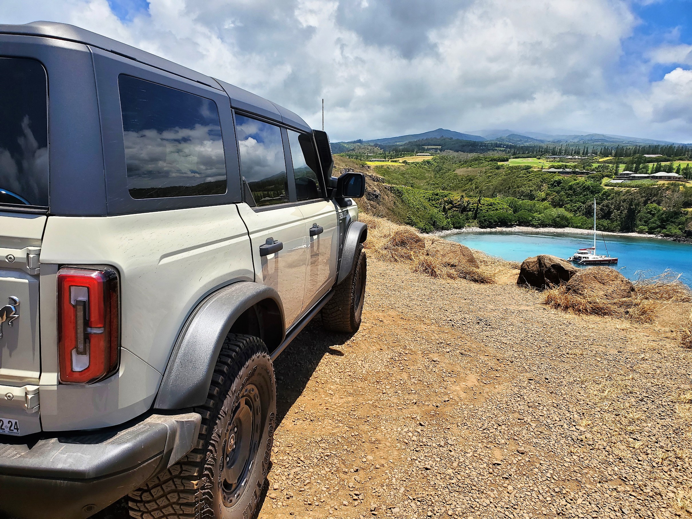 Ford Bronco Desert Sand Everglades Bronco in Maui Hawaii 20230606_130130 - Copy