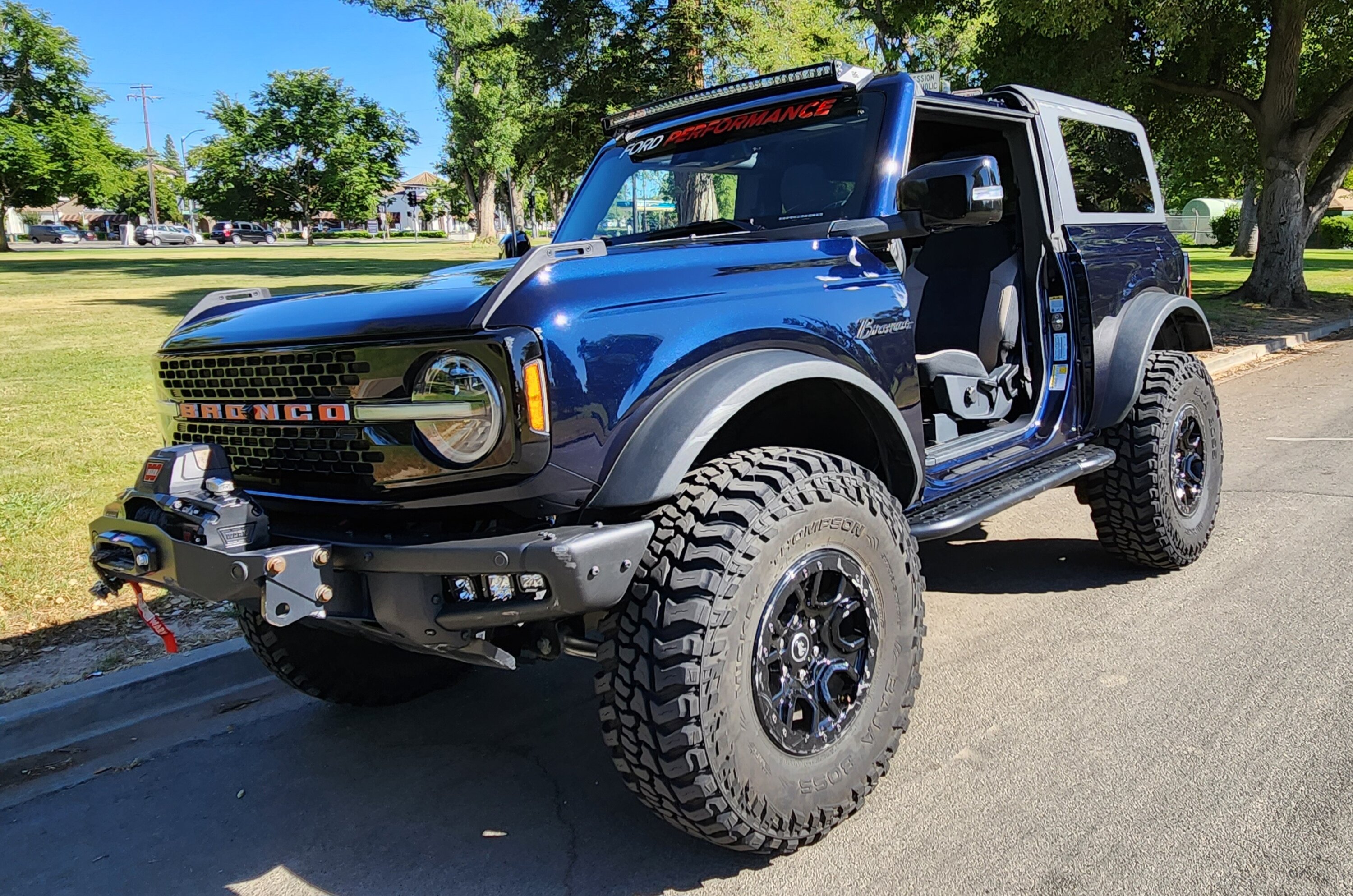 Ford Bronco ANTIMATTER BLUE Bronco Club 20230621_165149