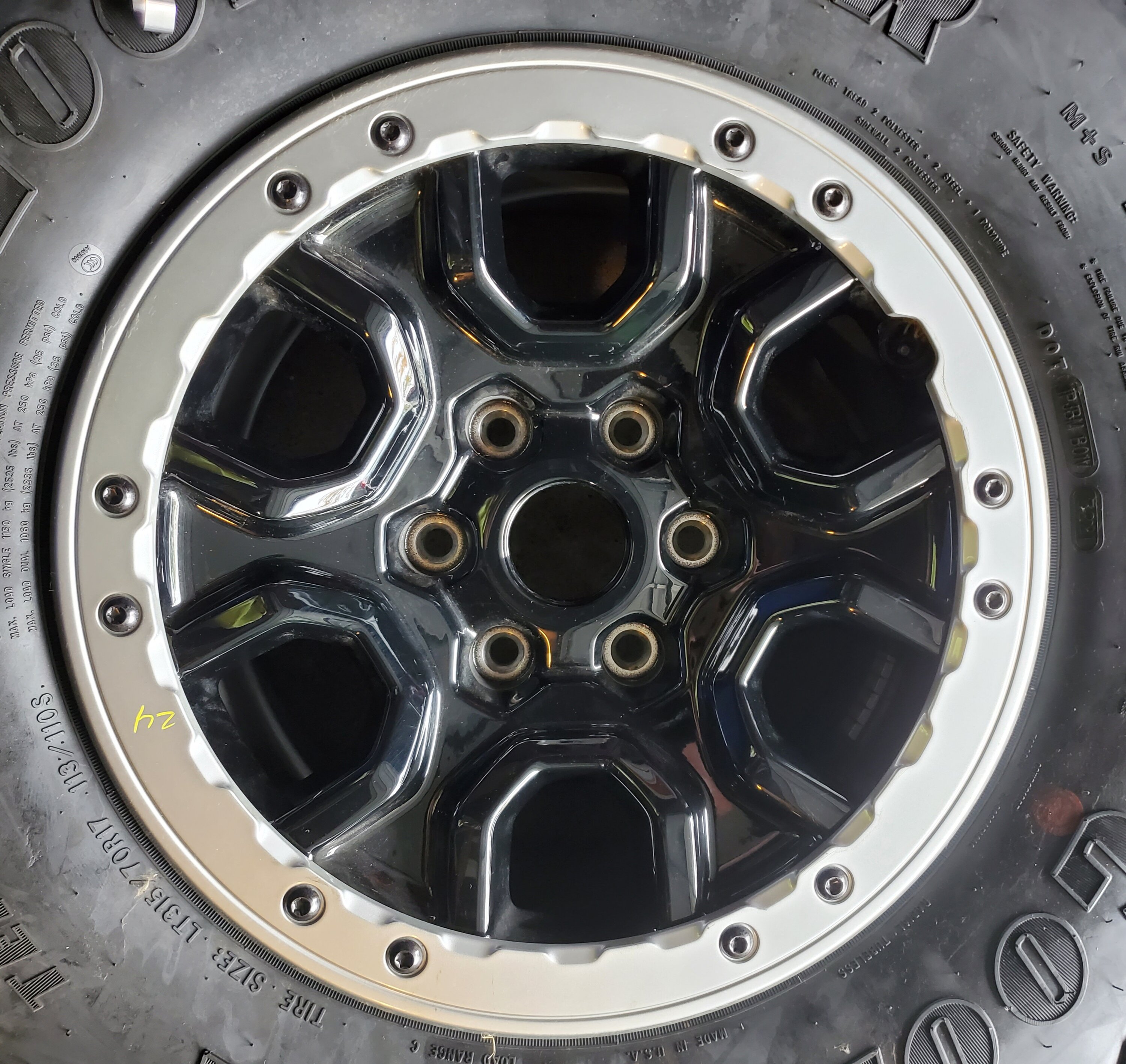 Ford Bronco 5 Bronco Sasquatch wheels tires tpms sensors $1900.  Has 2,330 miles 20231025_140231