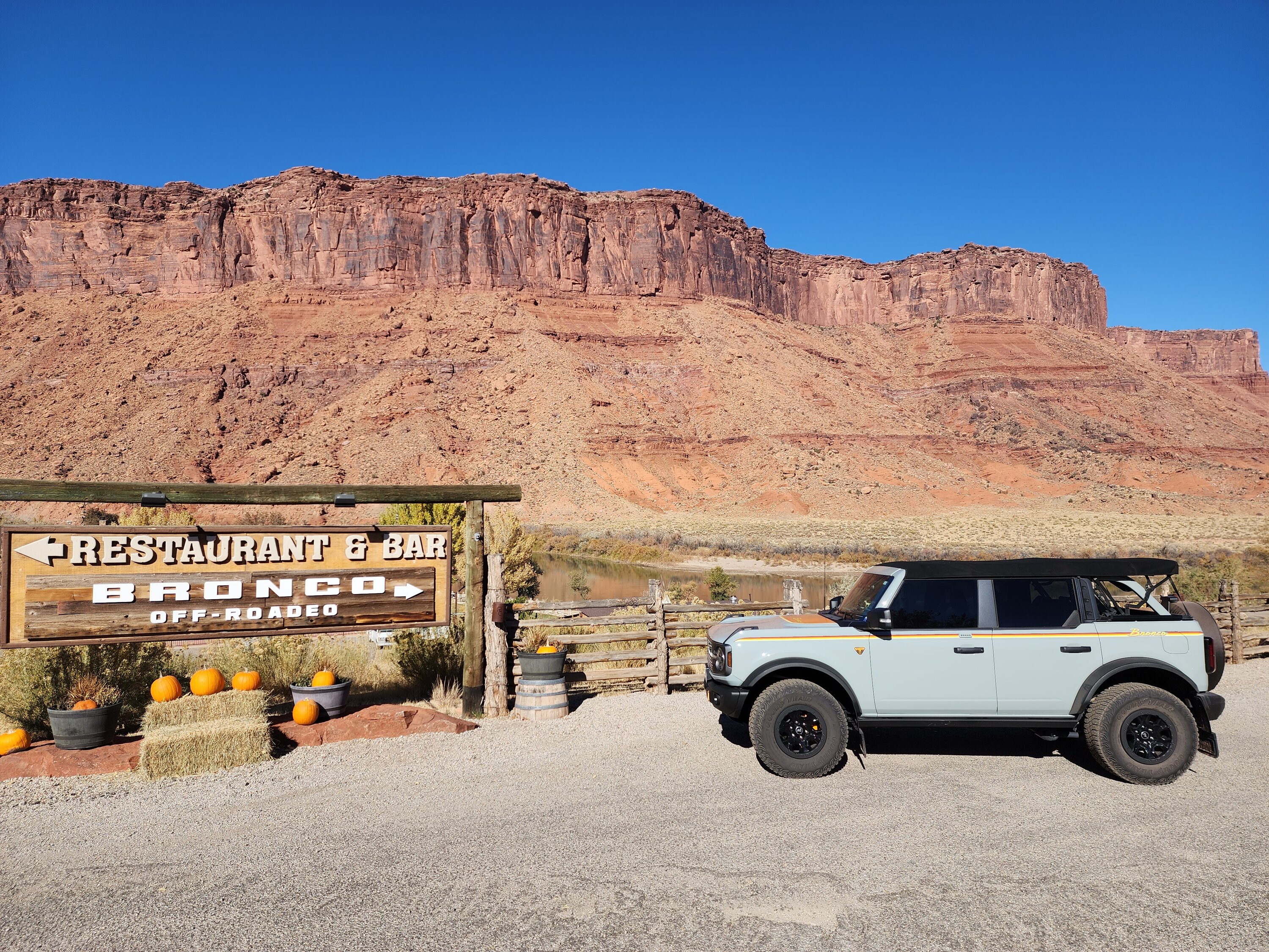 Ford Bronco National Parks of the Grand Circle Road Trip 20231112_132302
