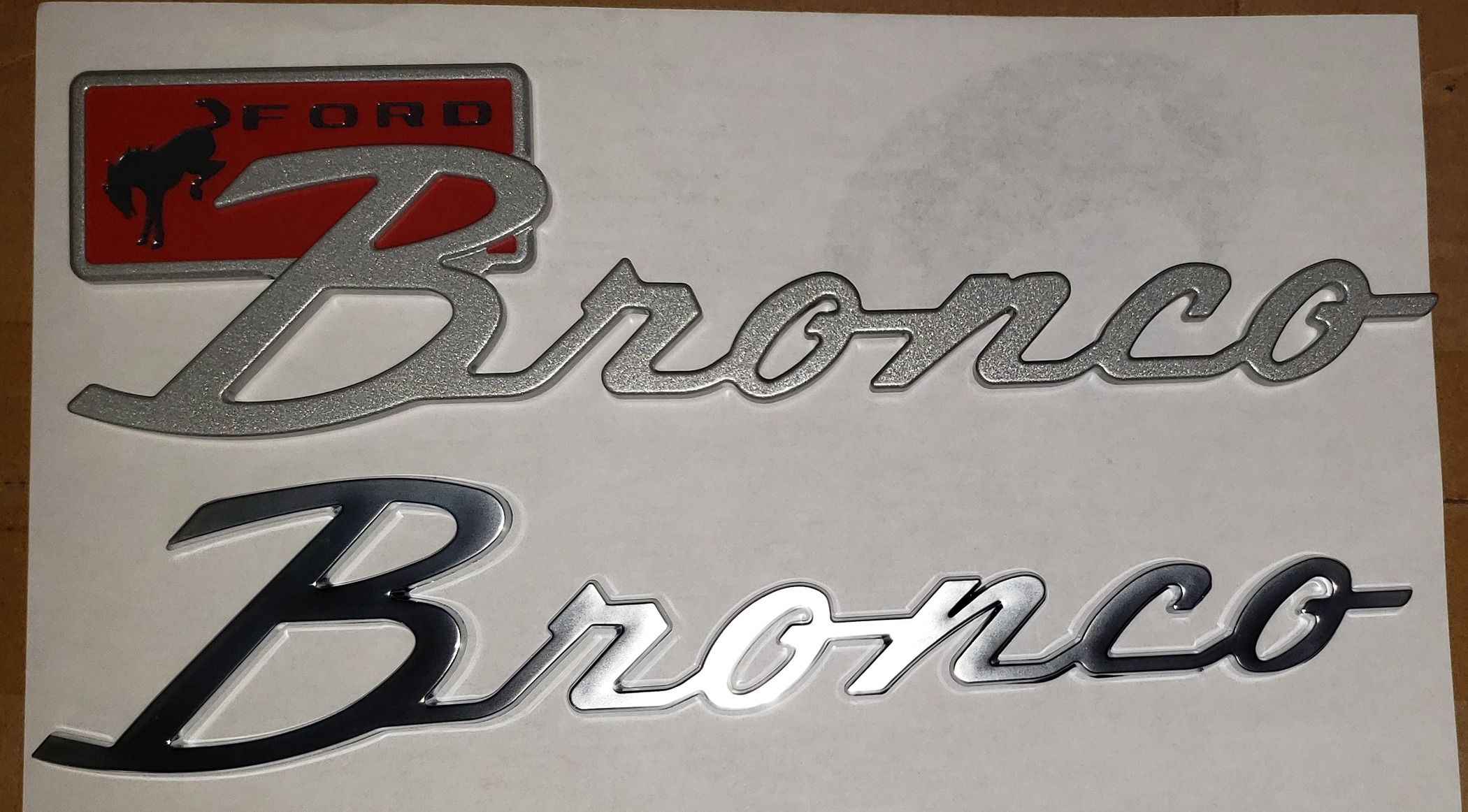 Ford Bronco HERITAGE EDITION Bronco Club 20240401_emblems 2 rotated