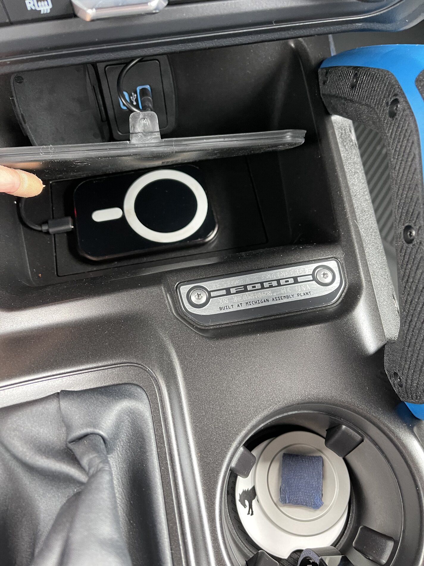 Ford Bronco Wireless charging pad DIY install hack 2A9BDAFC-3524-4684-8536-BA604CA2F5F1