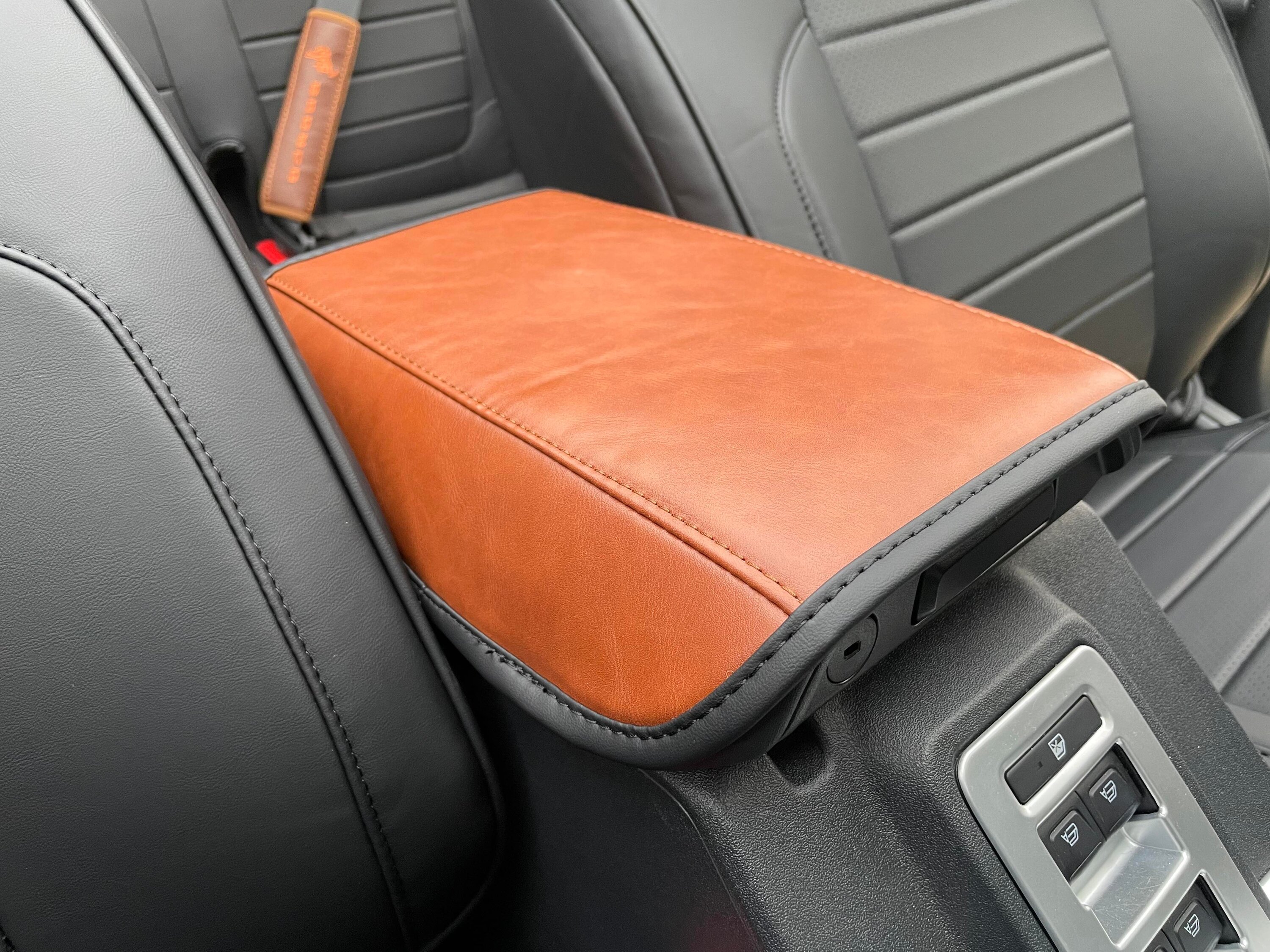 Ford Bronco Mabett Brown PU Leather Custom Seat Covers has rearranged its inventory! 318855456_639216384559279_6436669229249567372_n
