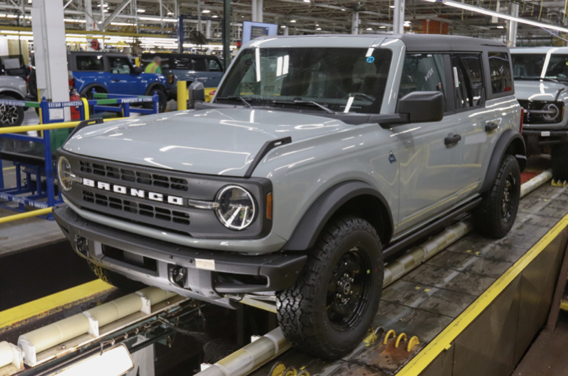 Ford Bronco Then & Now: show your assembly line Bronco and current Bronco picture 31B21553-635D-4A06-A55A-E39897FF78BA