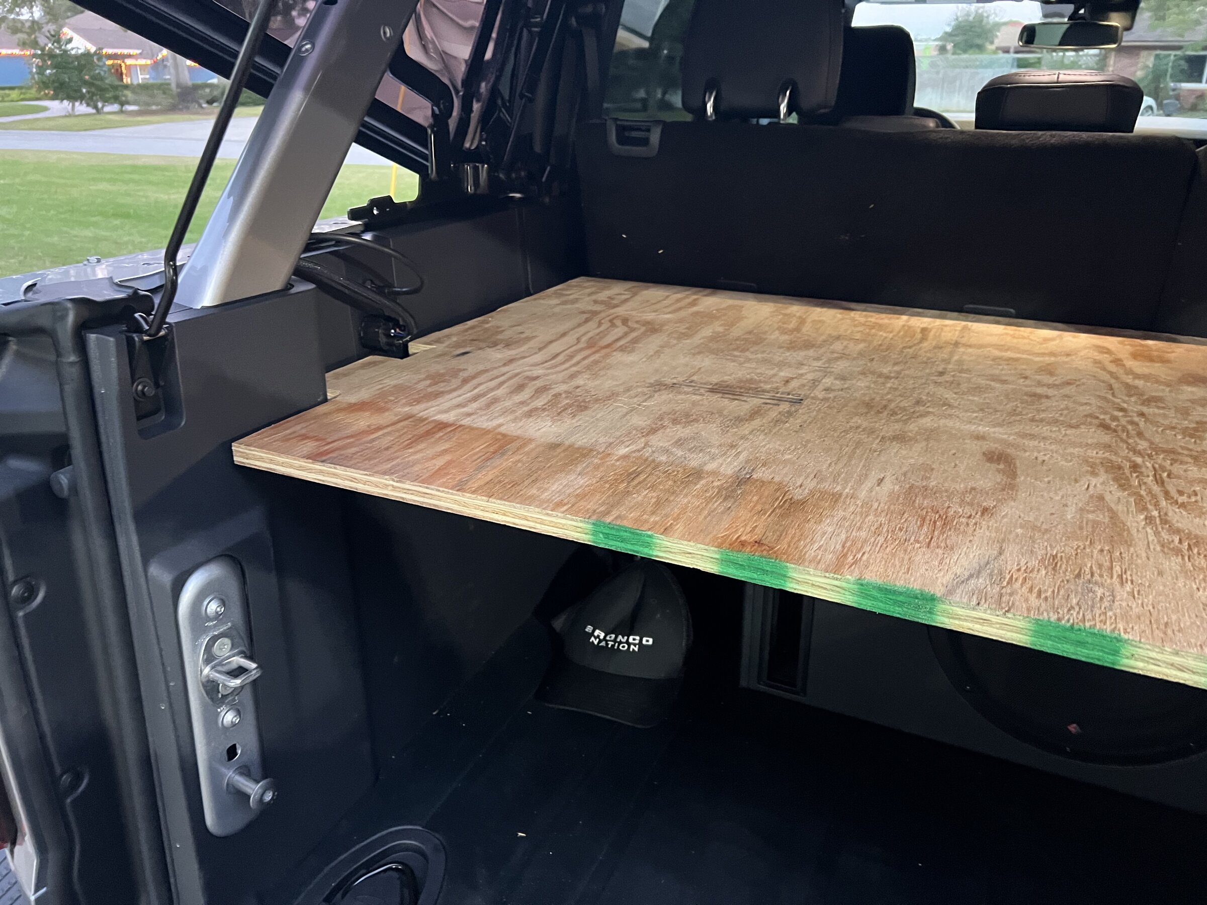 Ford Bronco [DIY] $28 trunk storage shelf for 4 door Broncos. No cutting required. 3B80CA82-481B-4E40-A9E9-00C66C7AF1B0