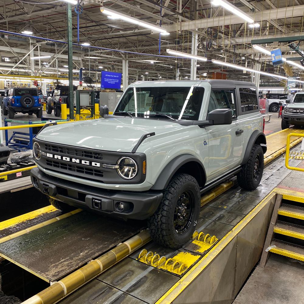 Ford Bronco Never got your assembly line photo?  Maybe someone has a match! 451143A4-8A8F-4C7E-B083-30B8F4145FE6
