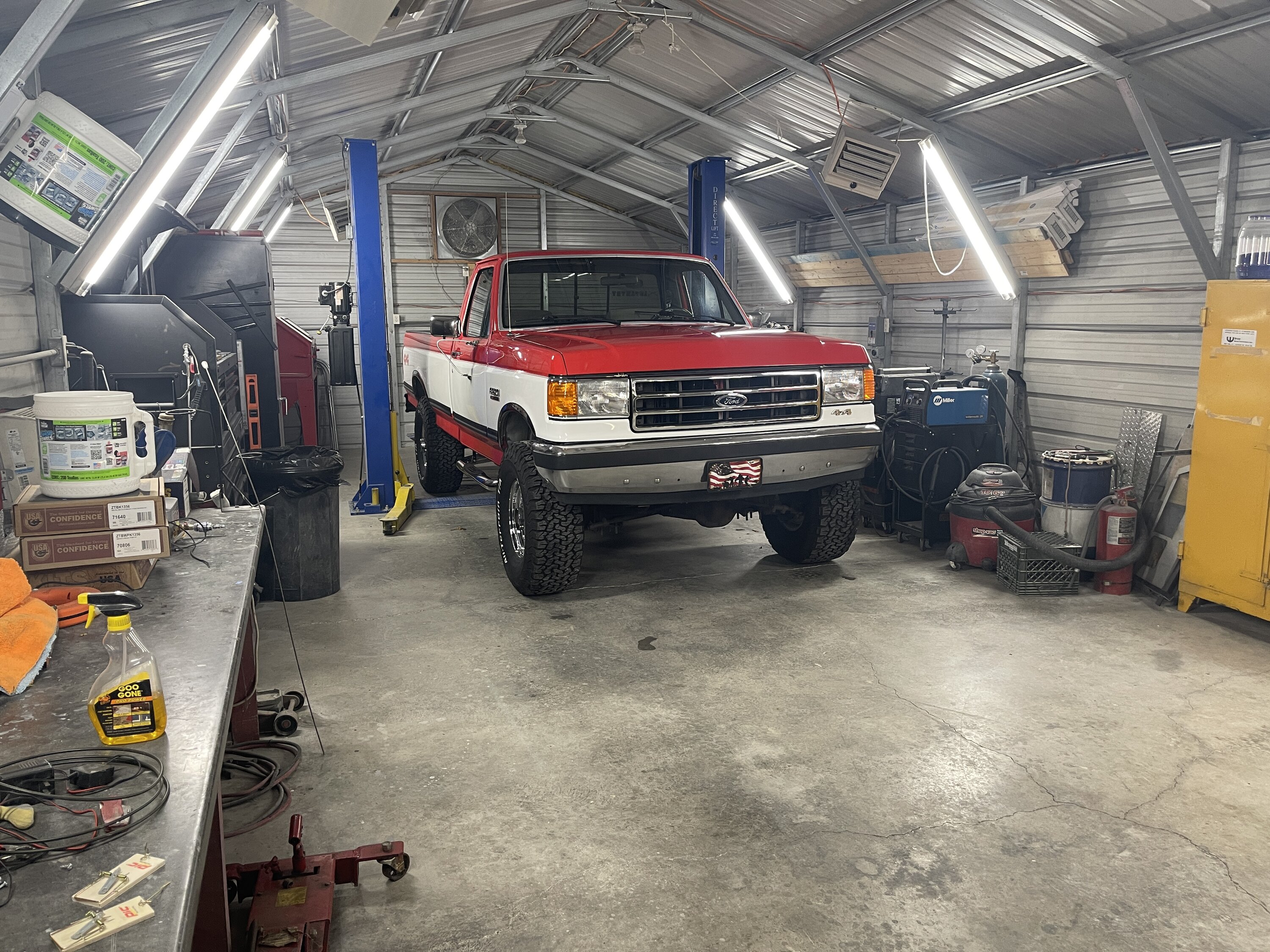 Ford Bronco Post your Bronco's garage mates! dasiy and bucky