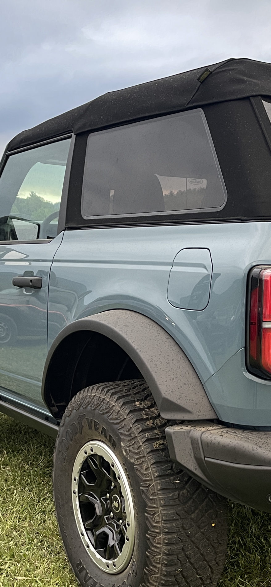 Ford Bronco How long until someone figures out a fix / tweak / mod to pull the rear soft top window tight? 4E1569CA-DAA4-43DF-AF99-2AB15A6FAAD4
