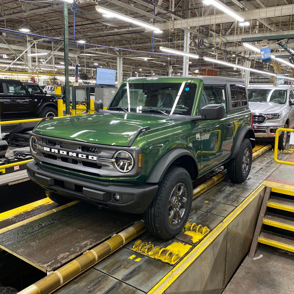 Ford Bronco Never got your assembly line photo?  Maybe someone has a match! 5413F50F-0956-4FB0-AF76-F2B9DBFCDF58