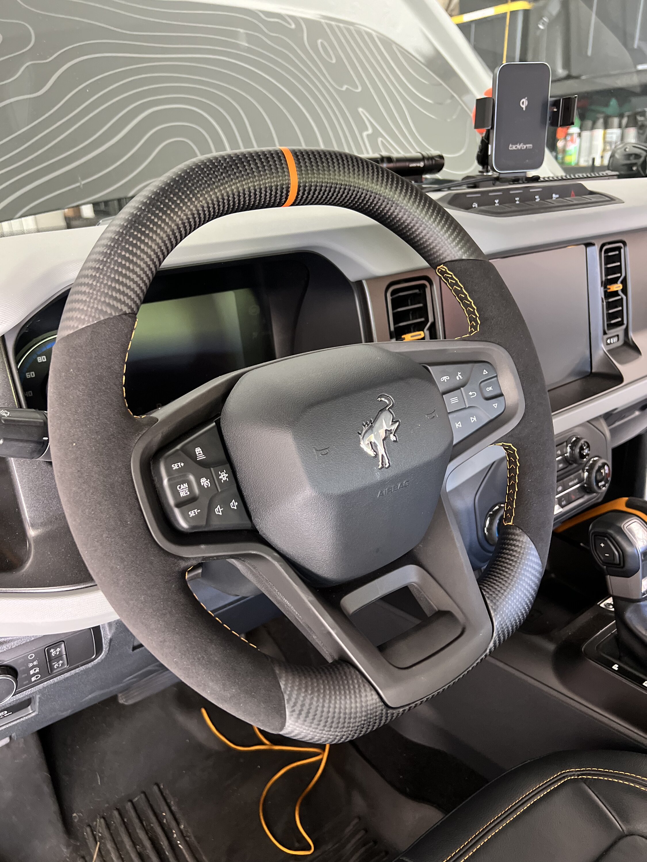 Ford Bronco AR | Carbon Fiber Steering Wheel 6323A9A1-EFCB-4EA6-B11B-CCEF7C2BD485