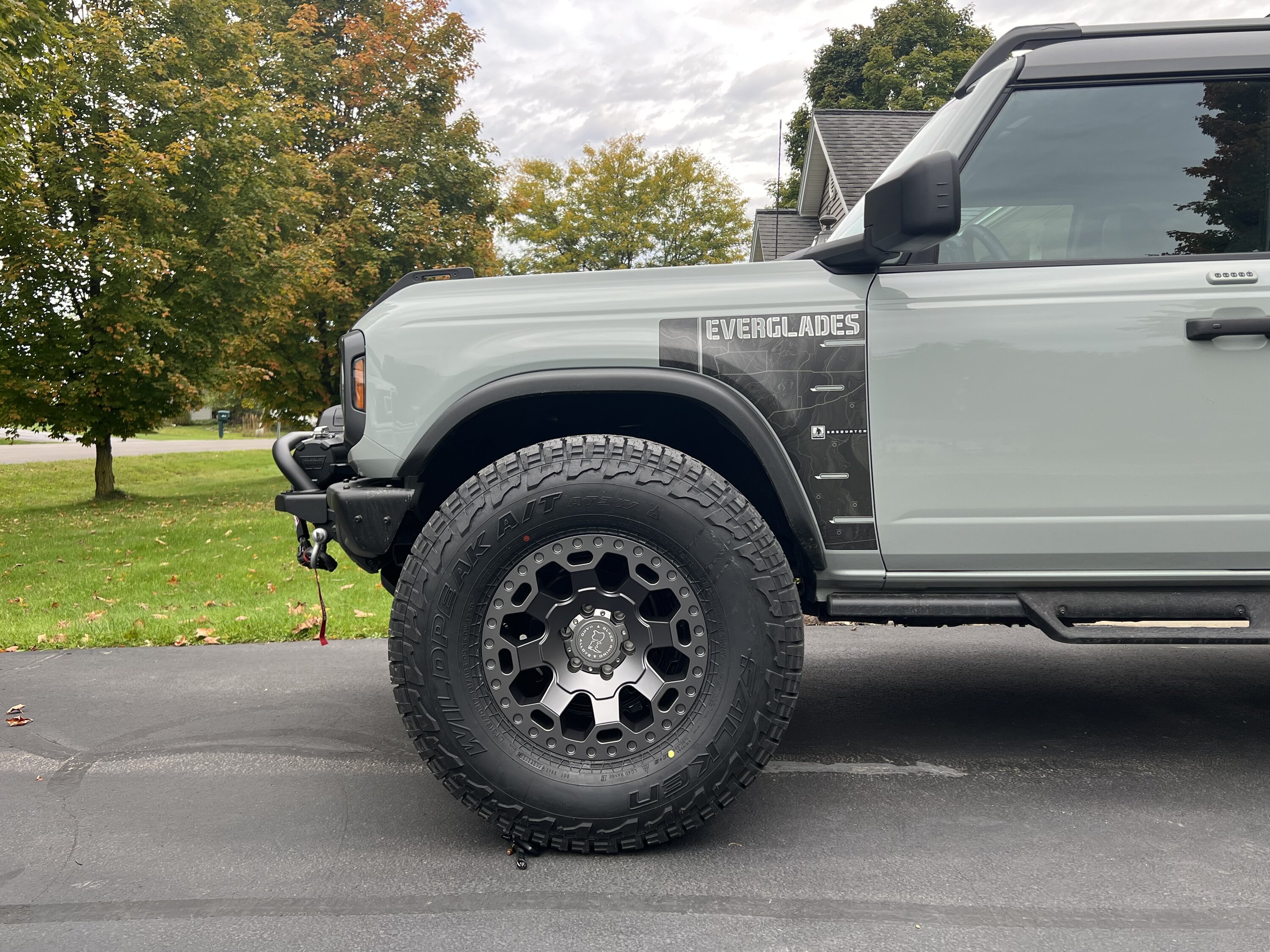 Ford Bronco Everglades style aftermarket wheels and snorkel ? 648F6BB8-2A75-4E18-AD86-7E154ADFCF36