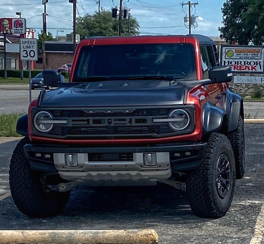 Ford Bronco What Did You Do To Your Bronco Raptor Today? 🔧 🧰 🪛 70620564668__72677761-3124-444C-8696-552A20AEB203