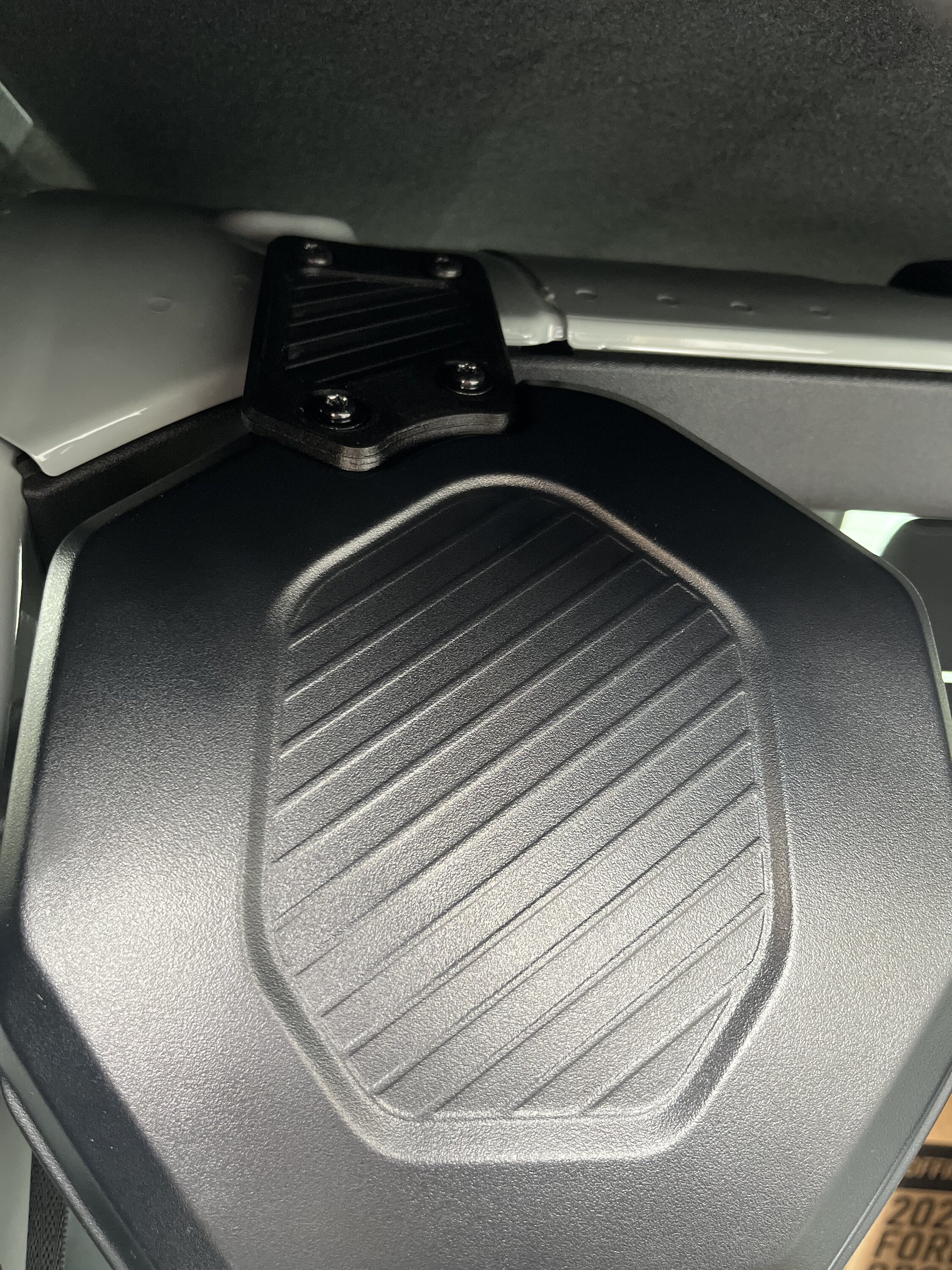 Ford Bronco 2023 Bronco 7-Speaker System Upgrade IMG_0414