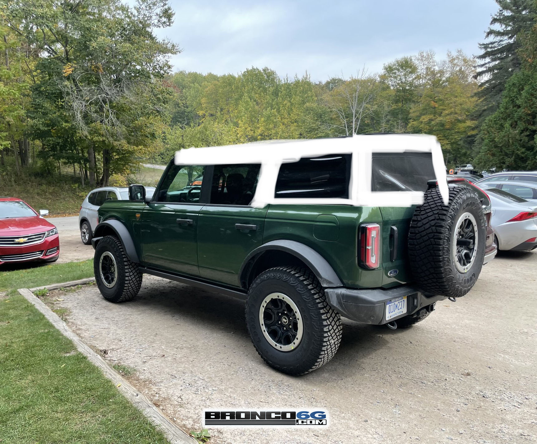 Ford Bronco ERUPTION GREEN Bronco Club 7FC87F38-6EAC-4D27-AED1-C508BBA25828
